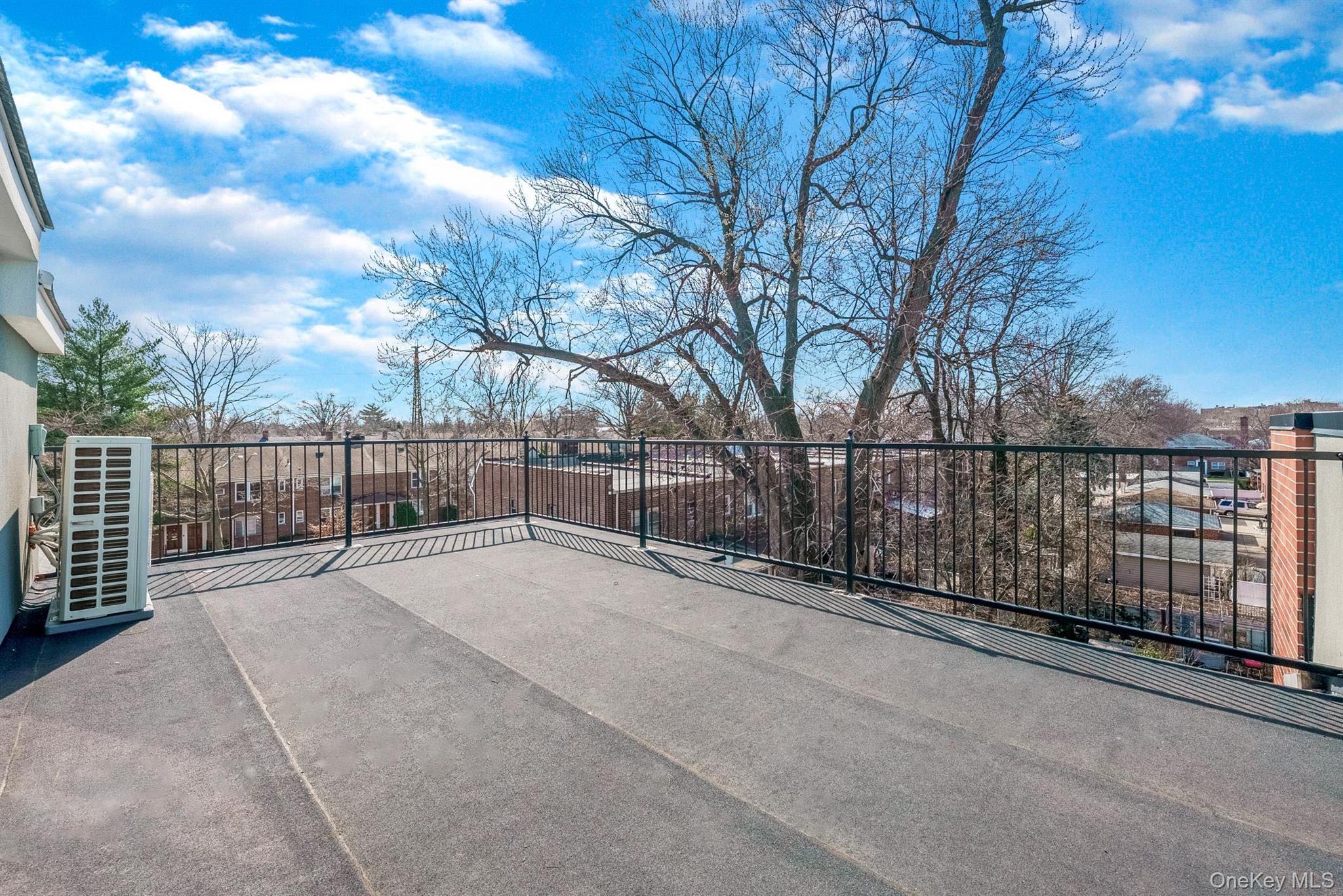 37-02 Francis Lewis Blvd, Bayside, NY 11361