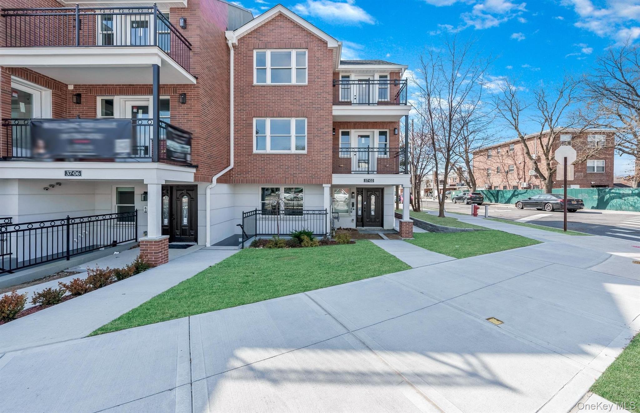 37-02 Francis Lewis Blvd, Bayside, NY 11361