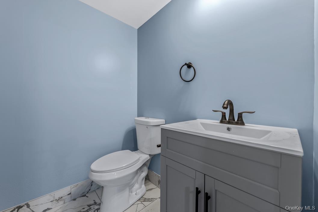 37-02 Francis Lewis Blvd, Bayside, NY 11361