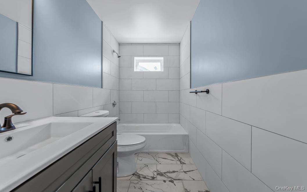 37-02 Francis Lewis Blvd, Bayside, NY 11361