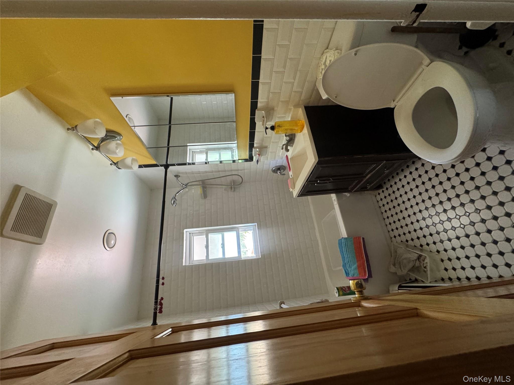 1017 E 229 Street, Bronx,, Bronx, NY 10466