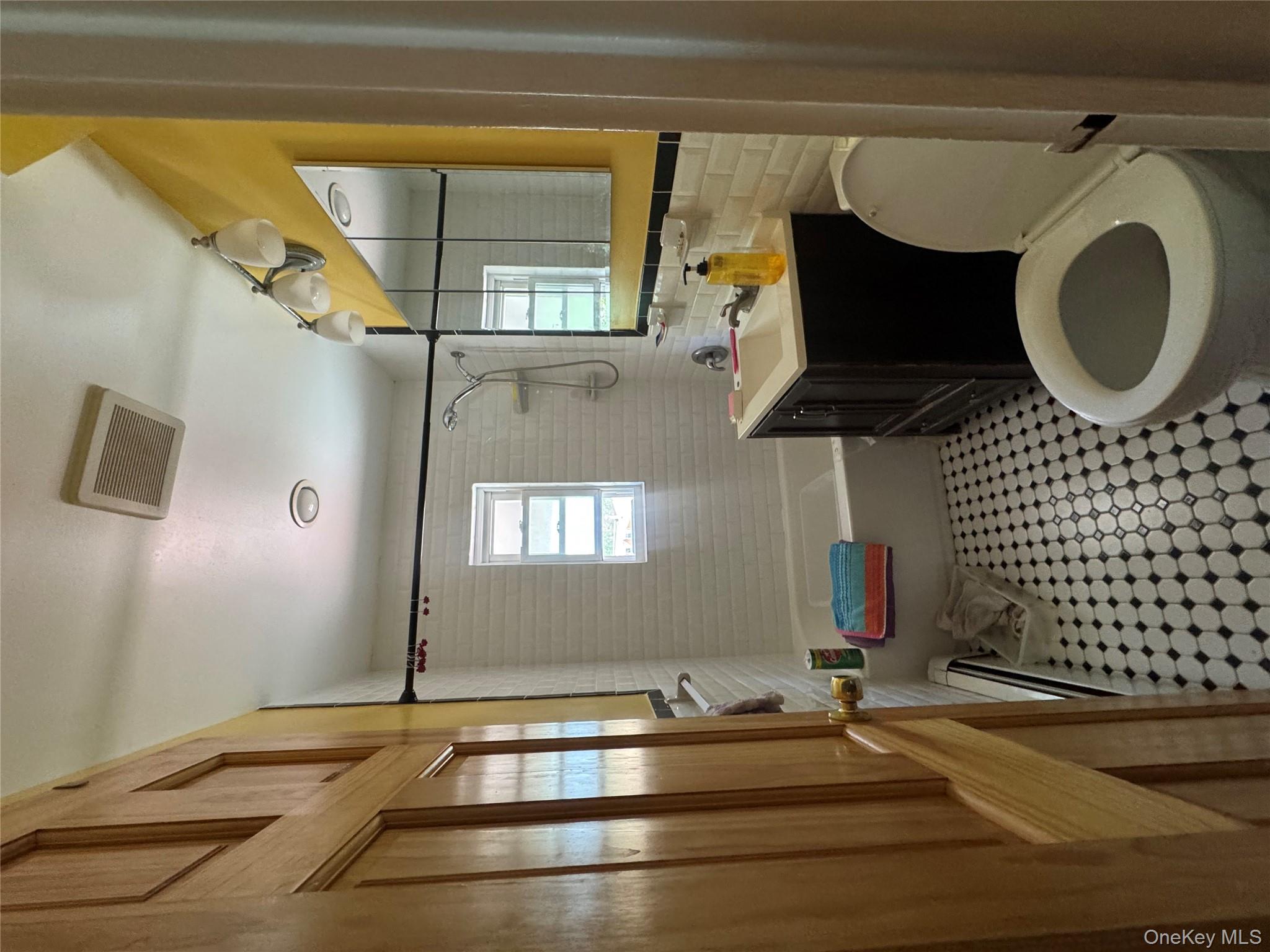 1017 E 229 Street, Bronx,, Bronx, NY 10466