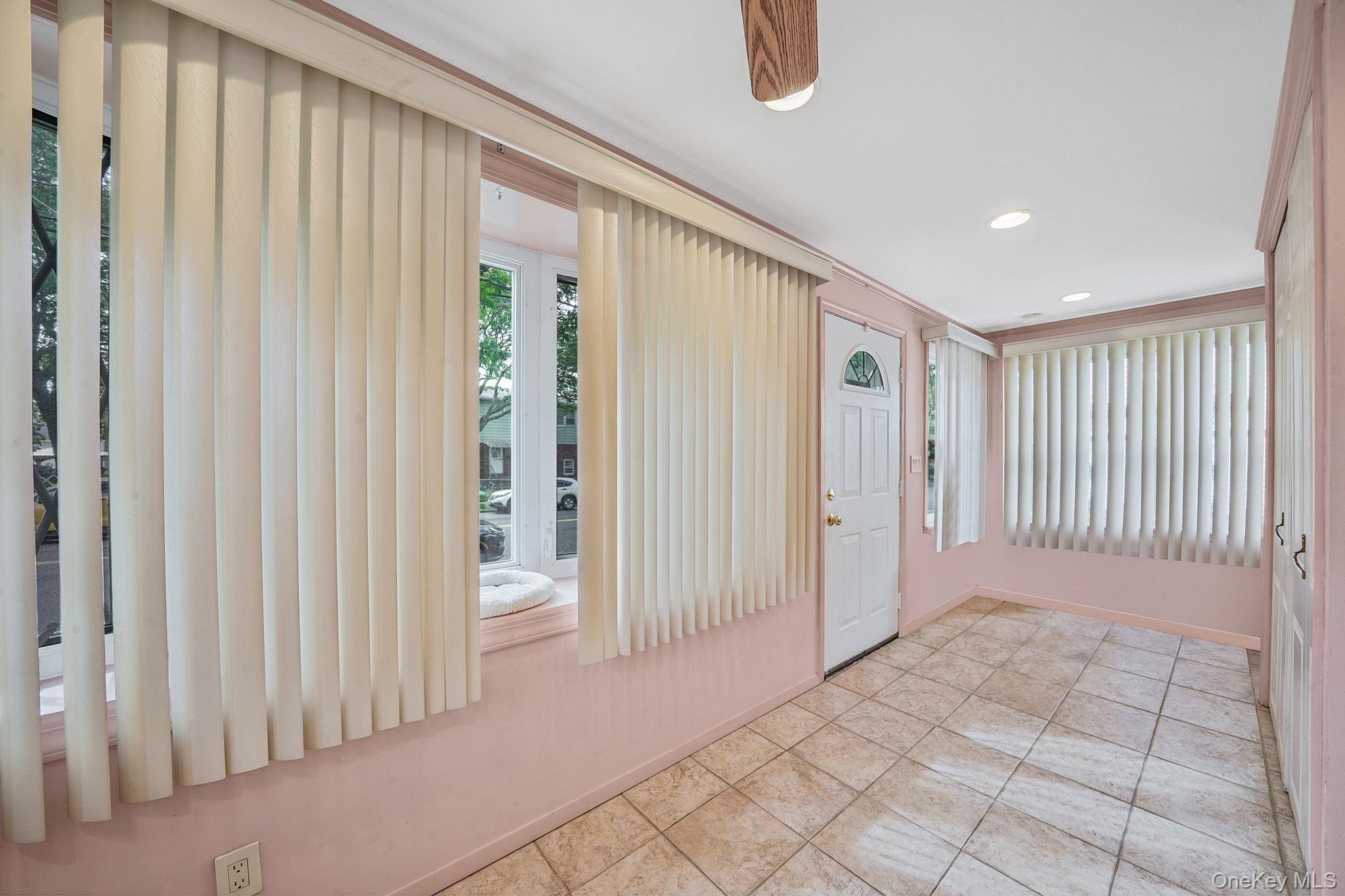 258-09 87th Avenue, Floral Park, NY 11001