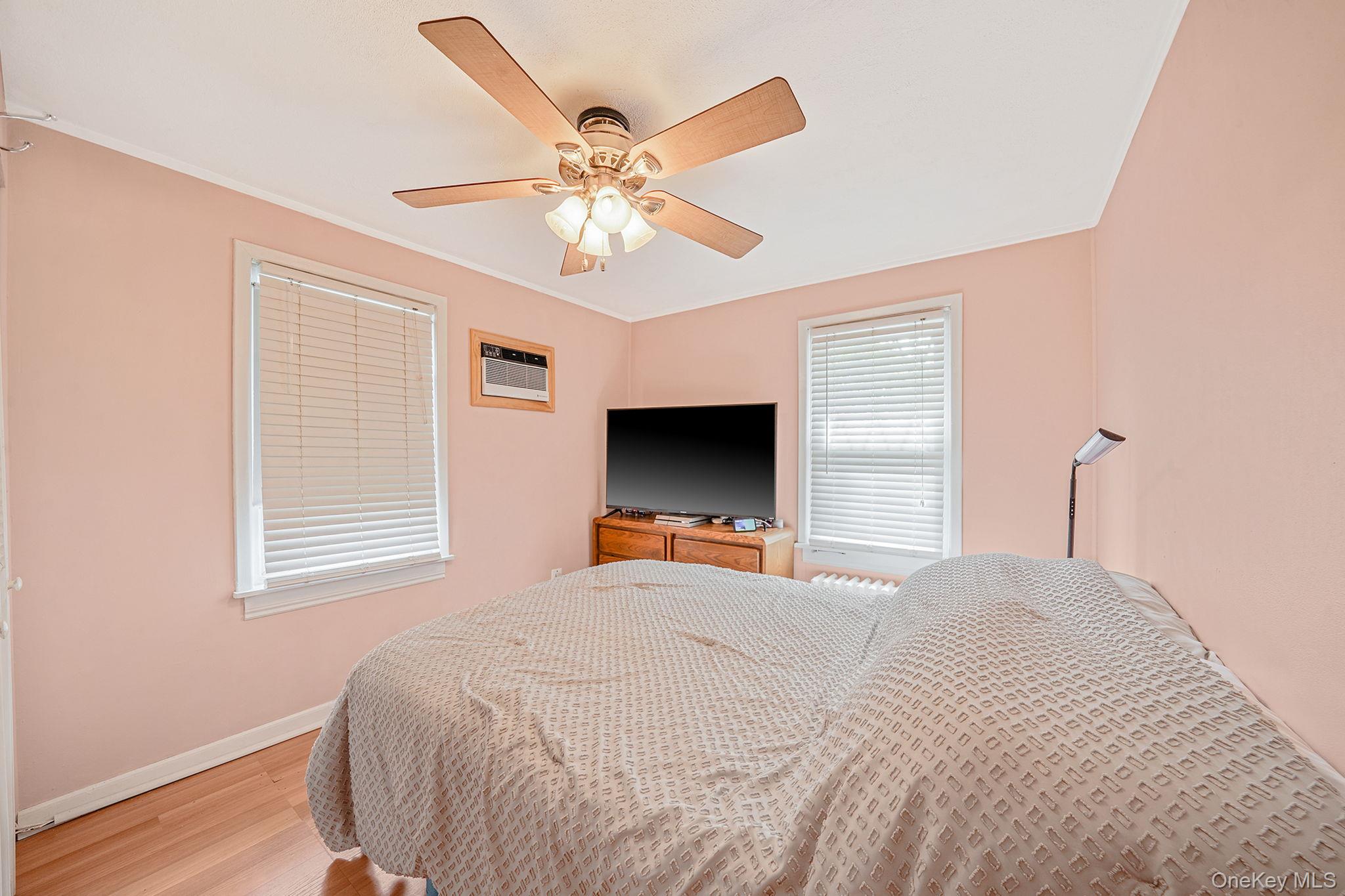 258-09 87th Avenue, Floral Park, NY 11001