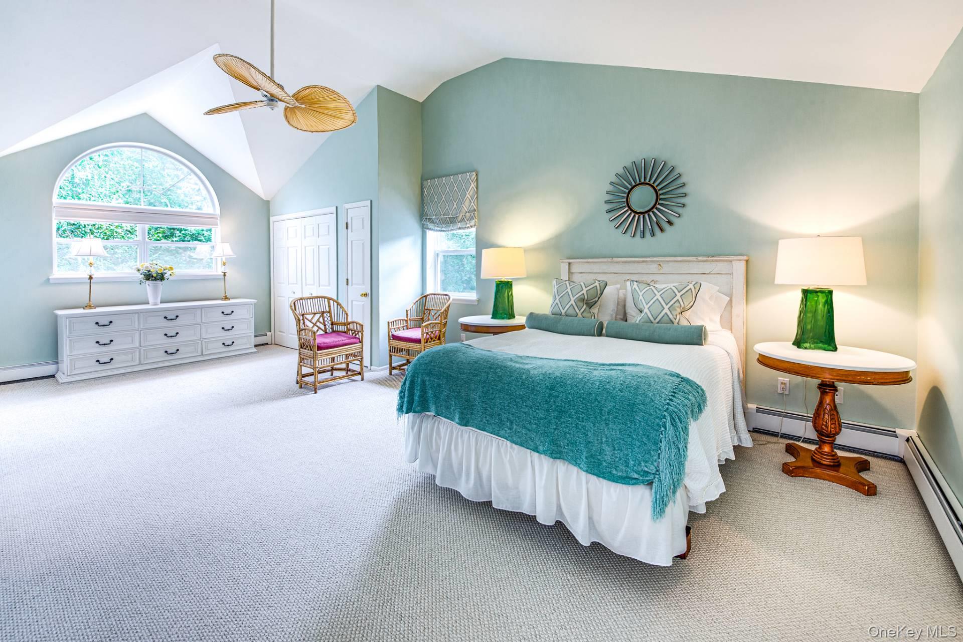 24 Blue Jay Way, East Hampton, NY 11937