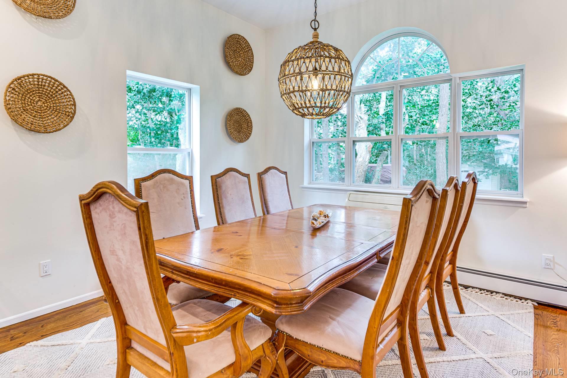 24 Blue Jay Way, East Hampton, NY 11937