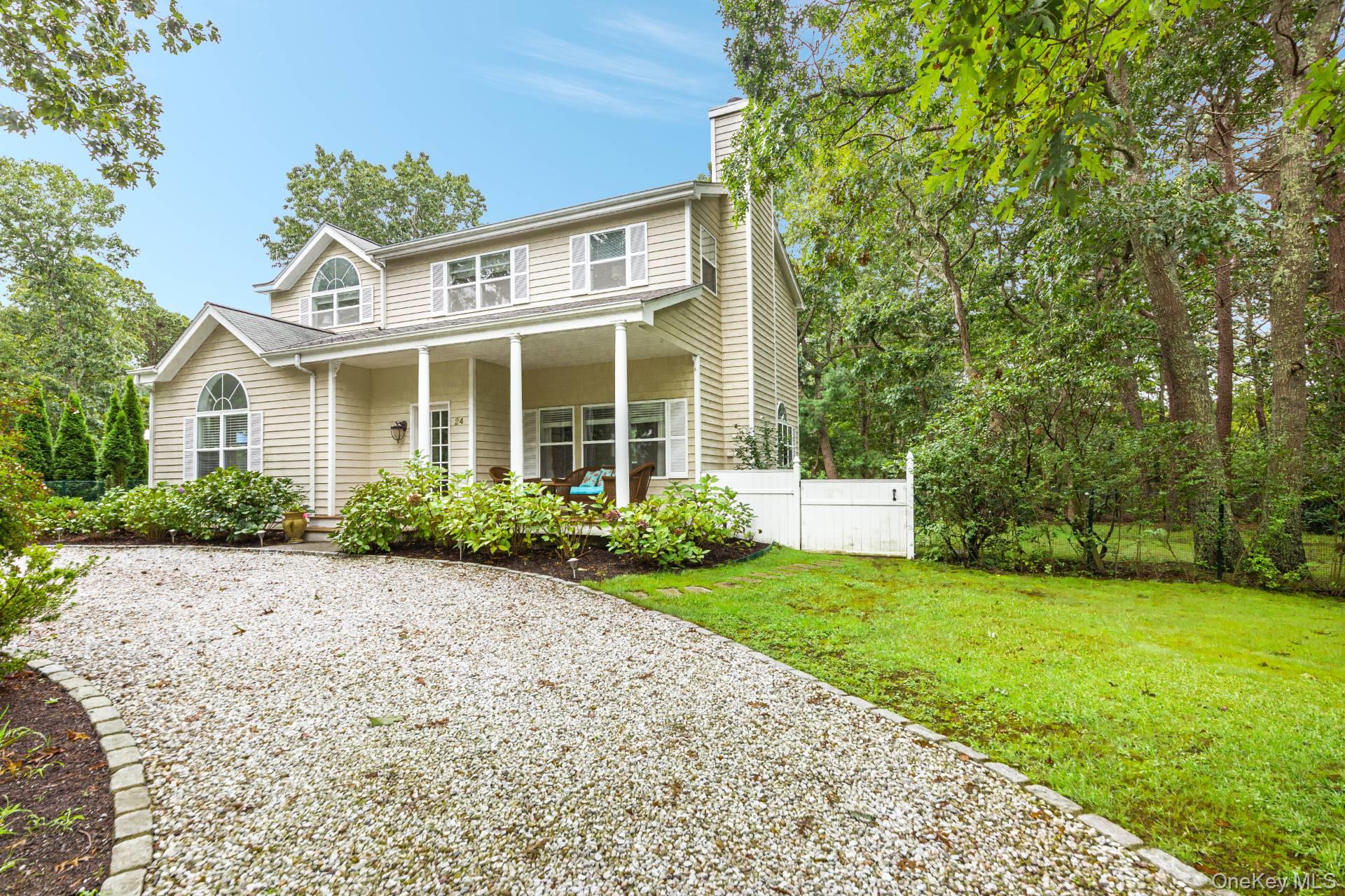 24 Blue Jay Way, East Hampton, NY 11937