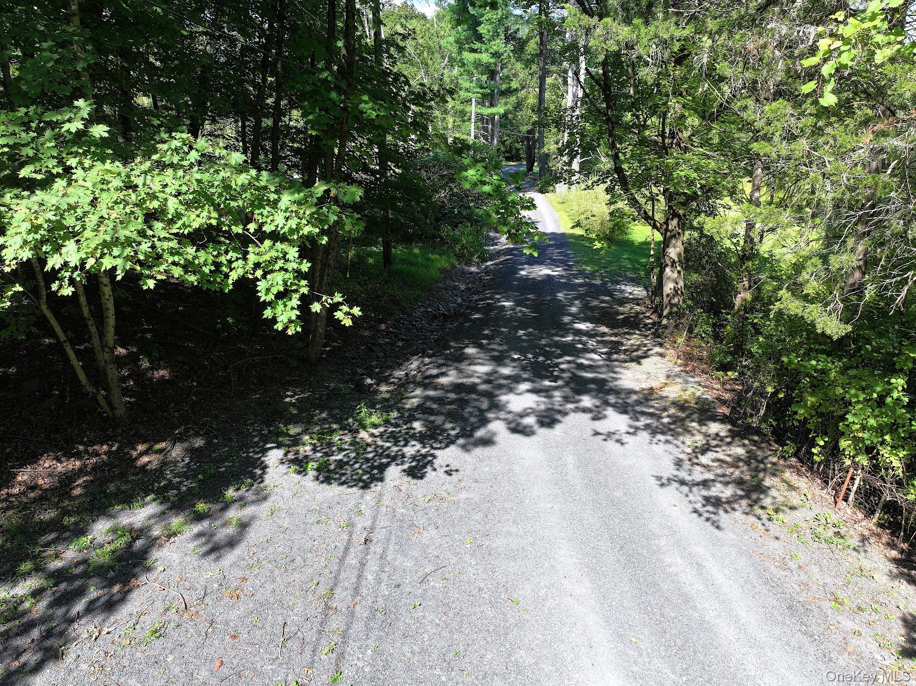 18 Denu Way, Rhinecliff, NY 12574