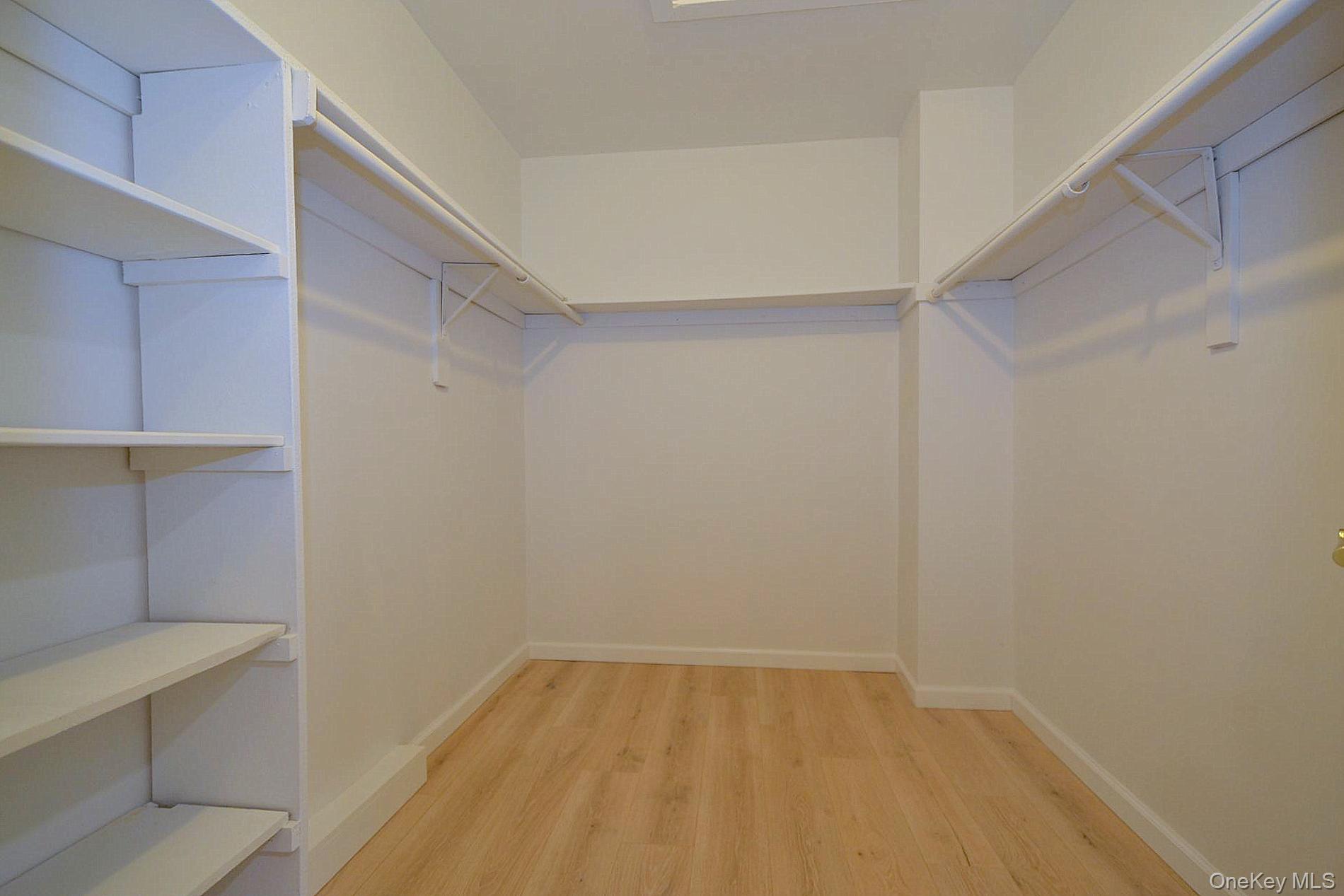 5 Hunt Club Drive, Coram, NY 11727