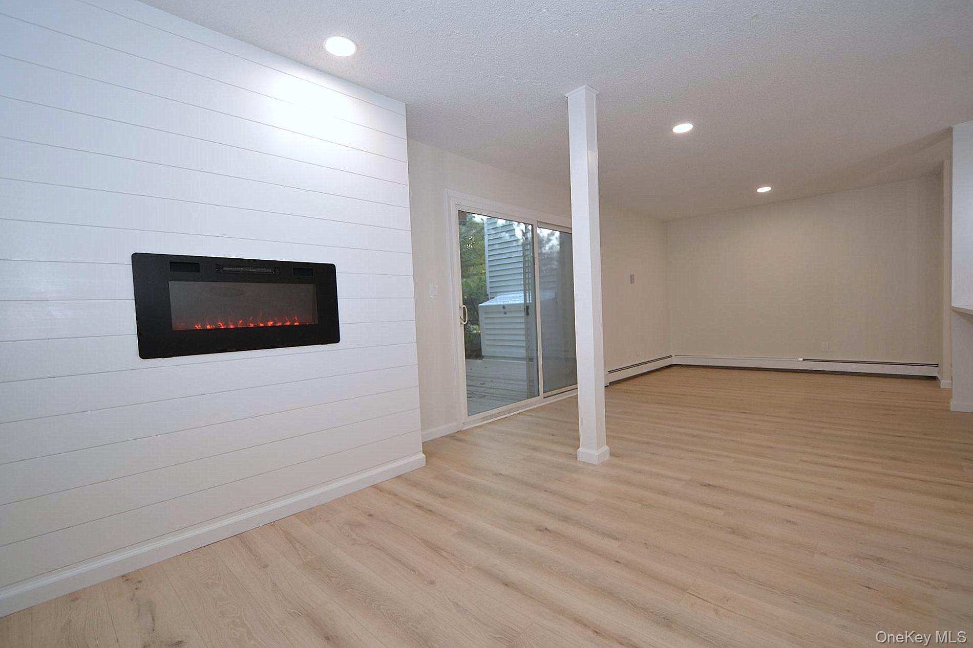 5 Hunt Club Drive, Coram, NY 11727