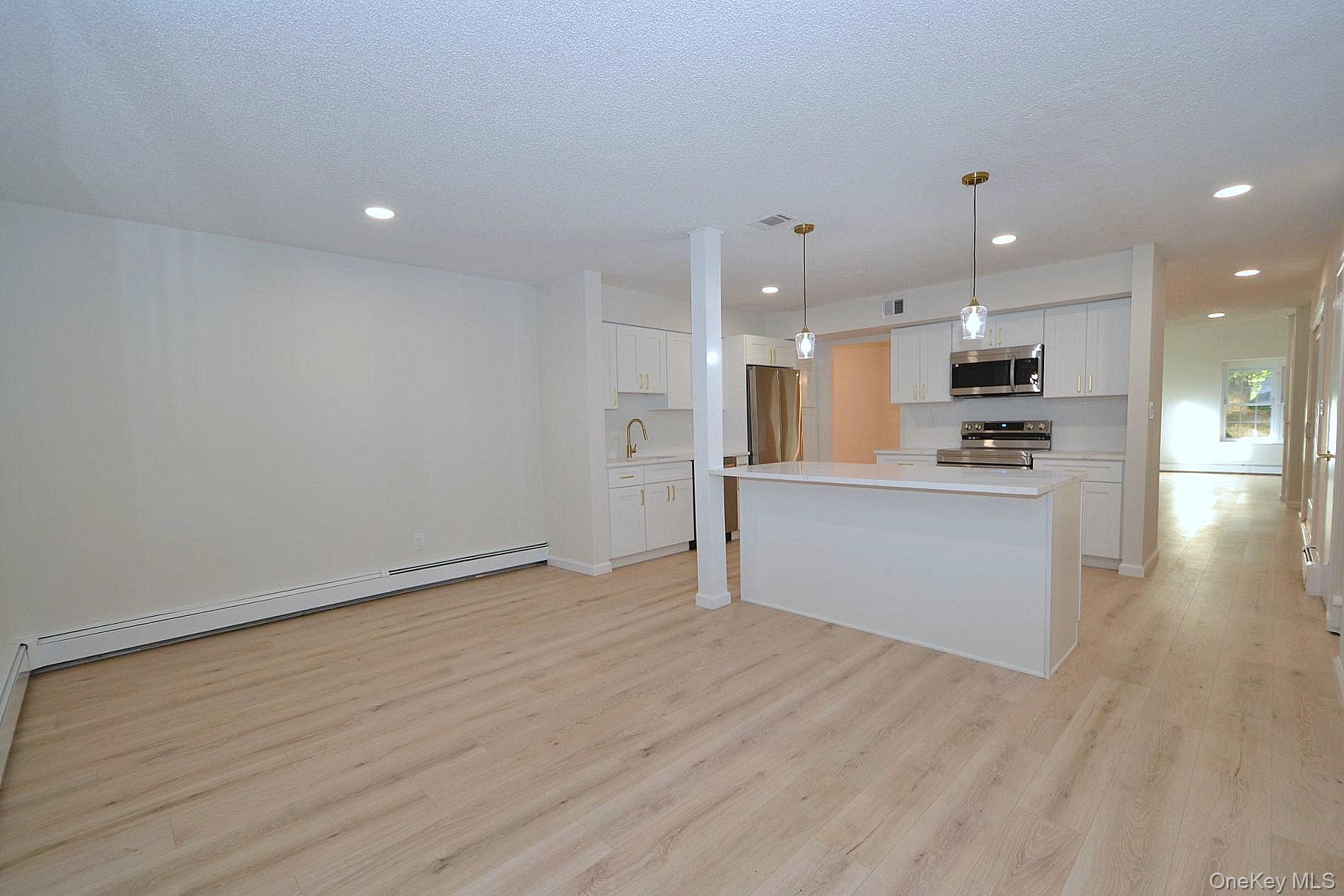 5 Hunt Club Drive, Coram, NY 11727