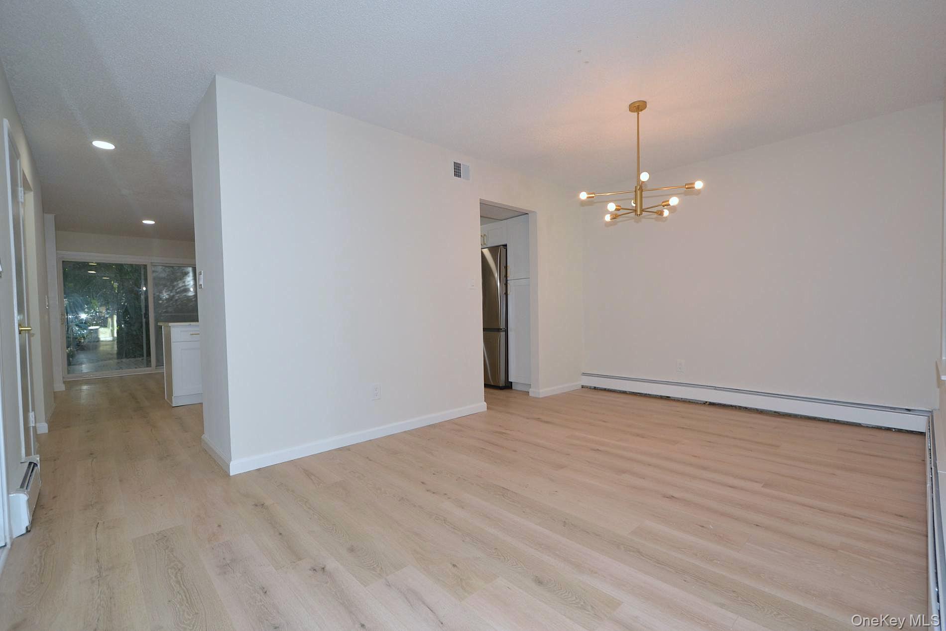 5 Hunt Club Drive, Coram, NY 11727