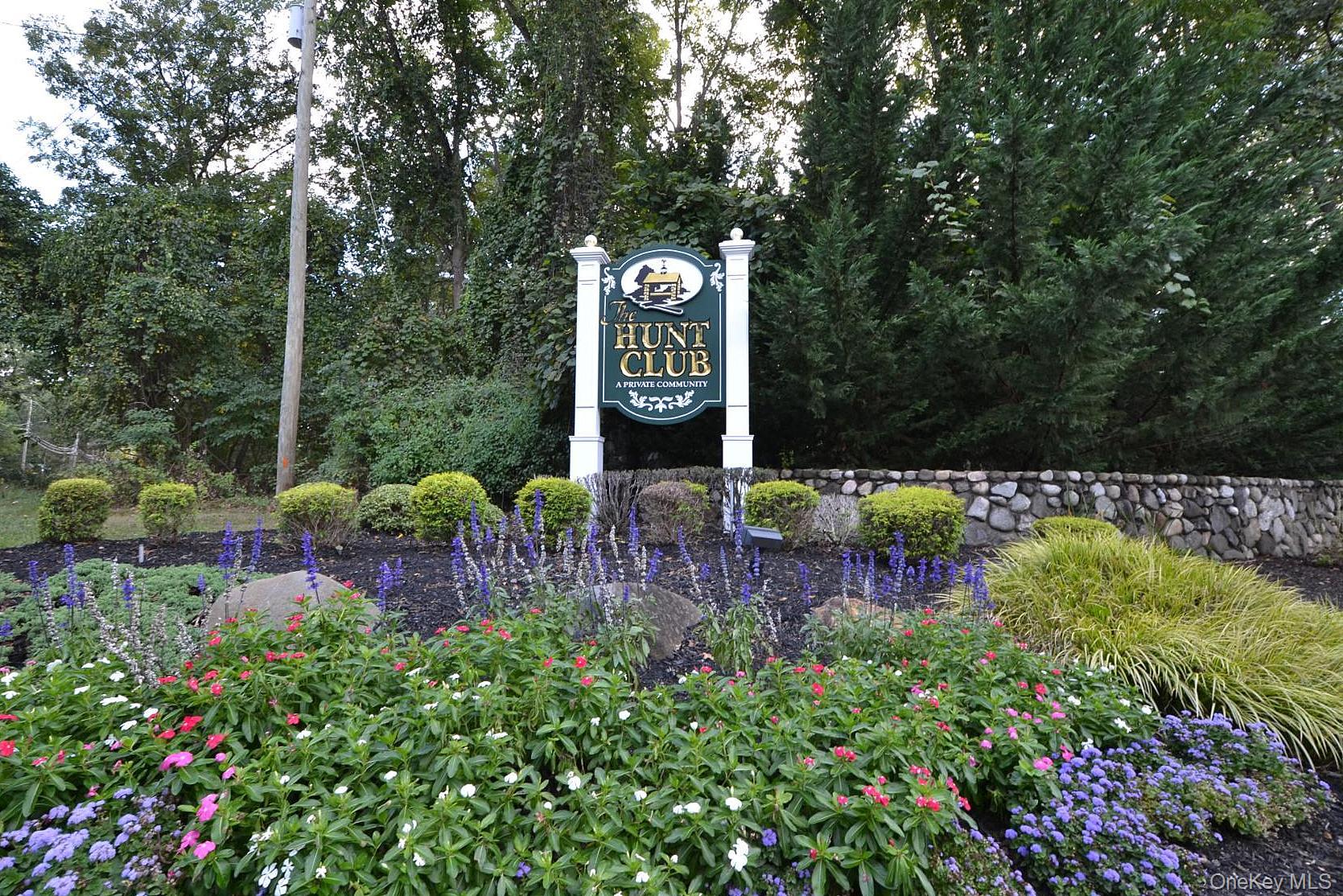 5 Hunt Club Drive, Coram, NY 11727