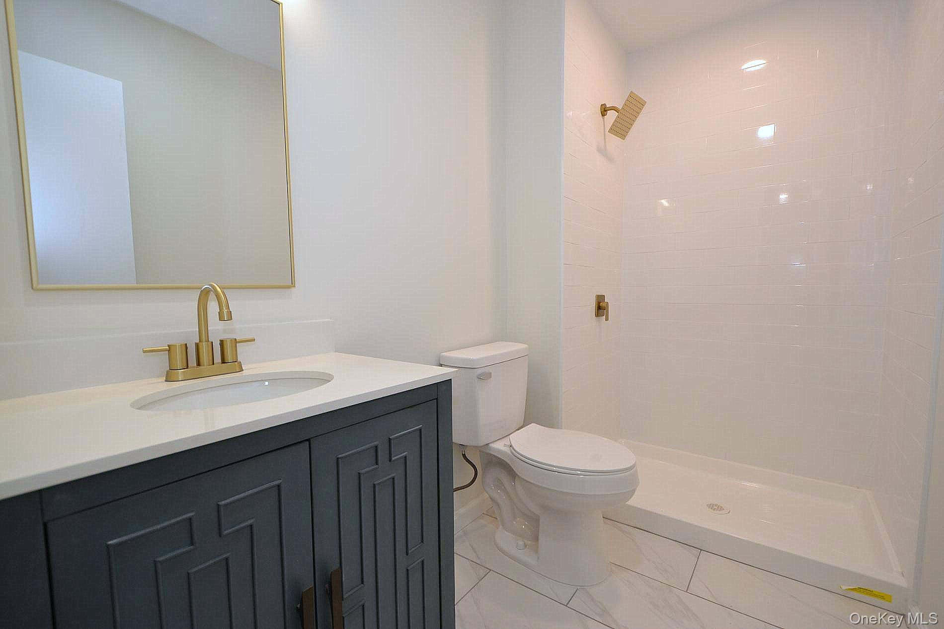 5 Hunt Club Drive, Coram, NY 11727