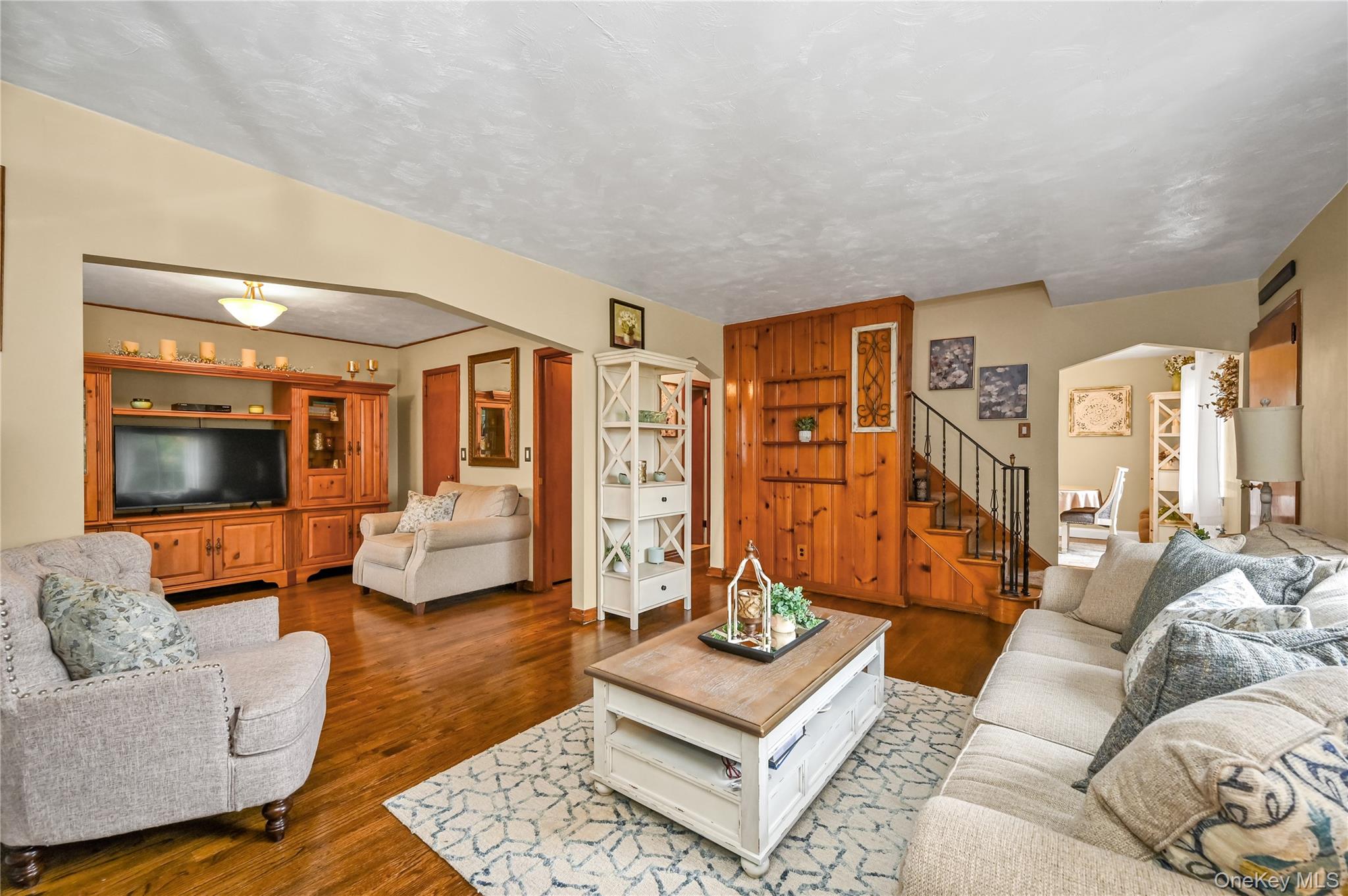 39 Morris Parkway, Valley Stream, NY 11580