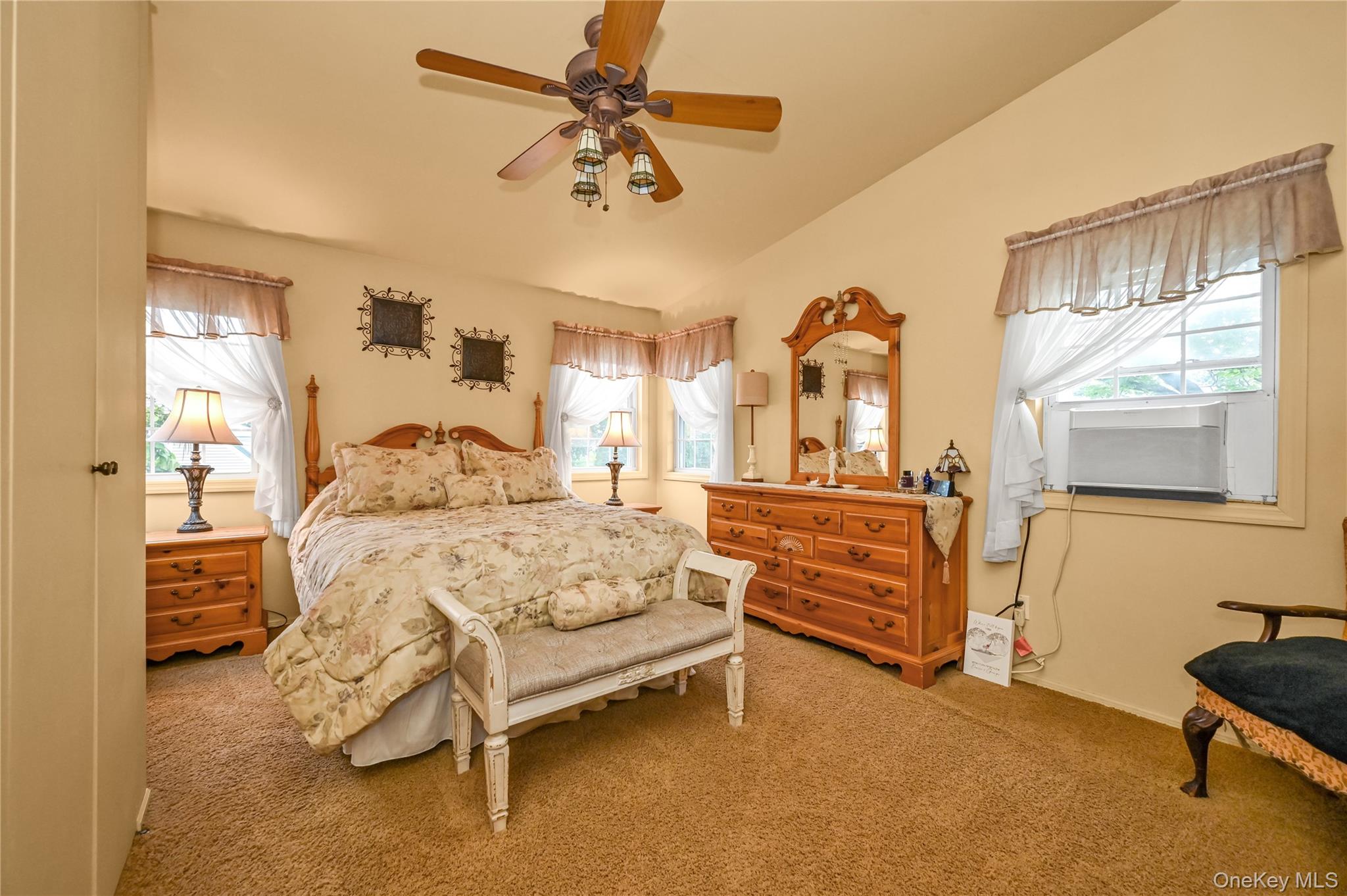 39 Morris Parkway, Valley Stream, NY 11580