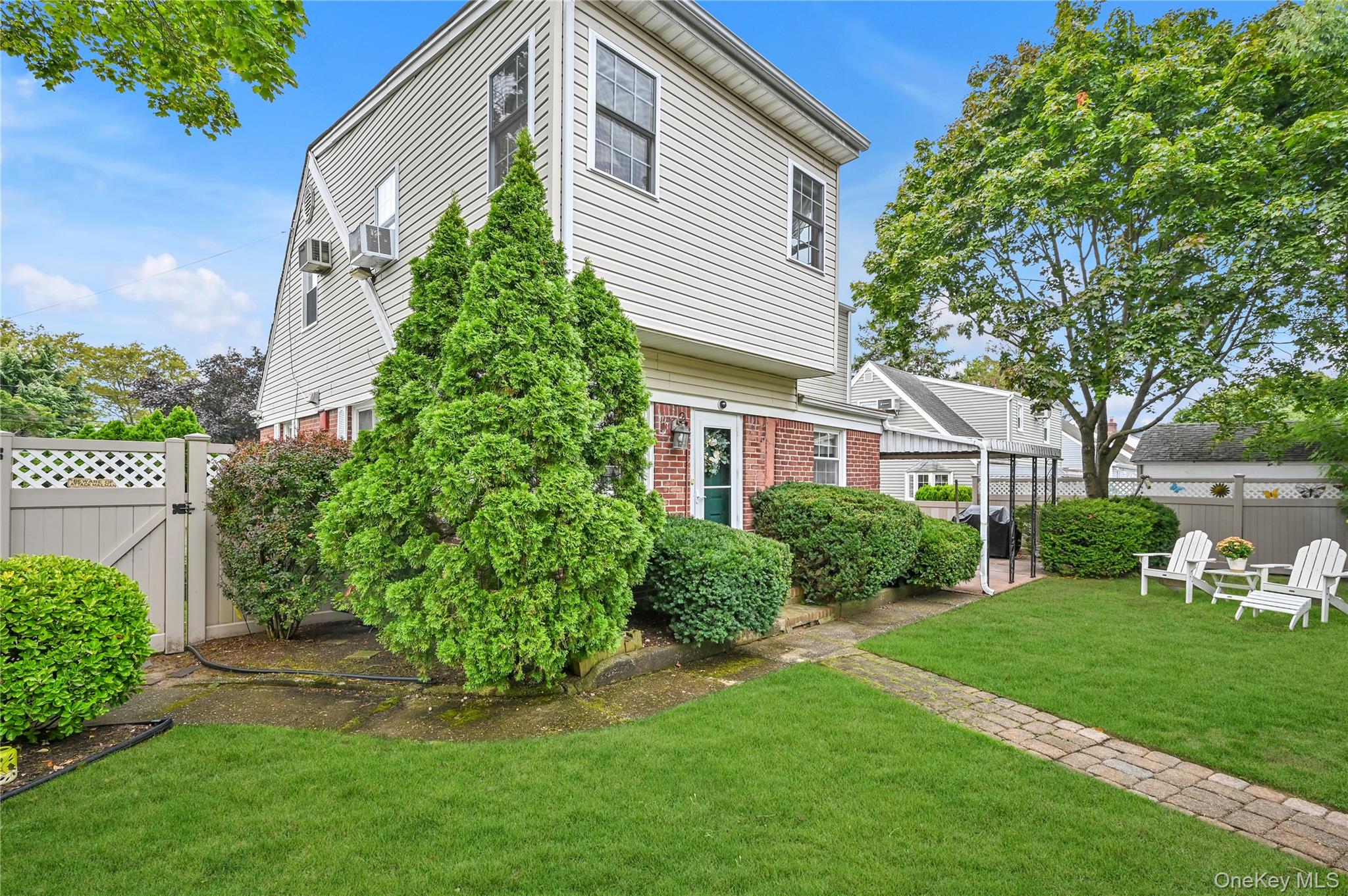 39 Morris Parkway, Valley Stream, NY 11580