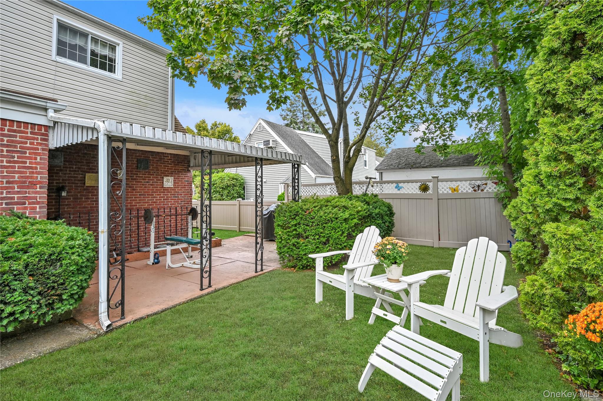 39 Morris Parkway, Valley Stream, NY 11580