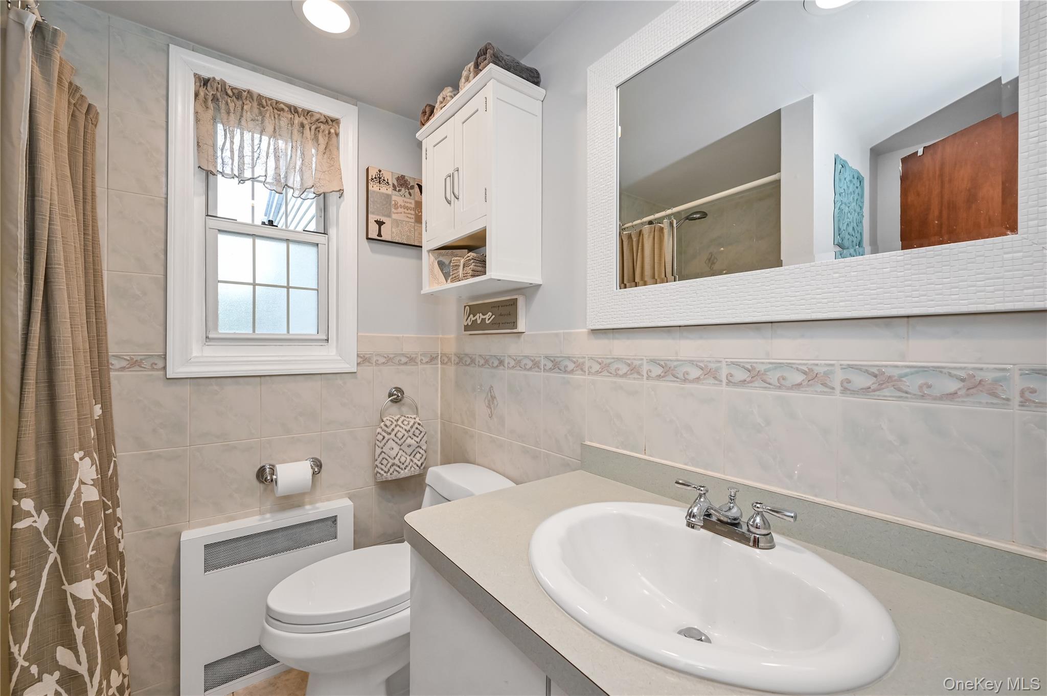 39 Morris Parkway, Valley Stream, NY 11580