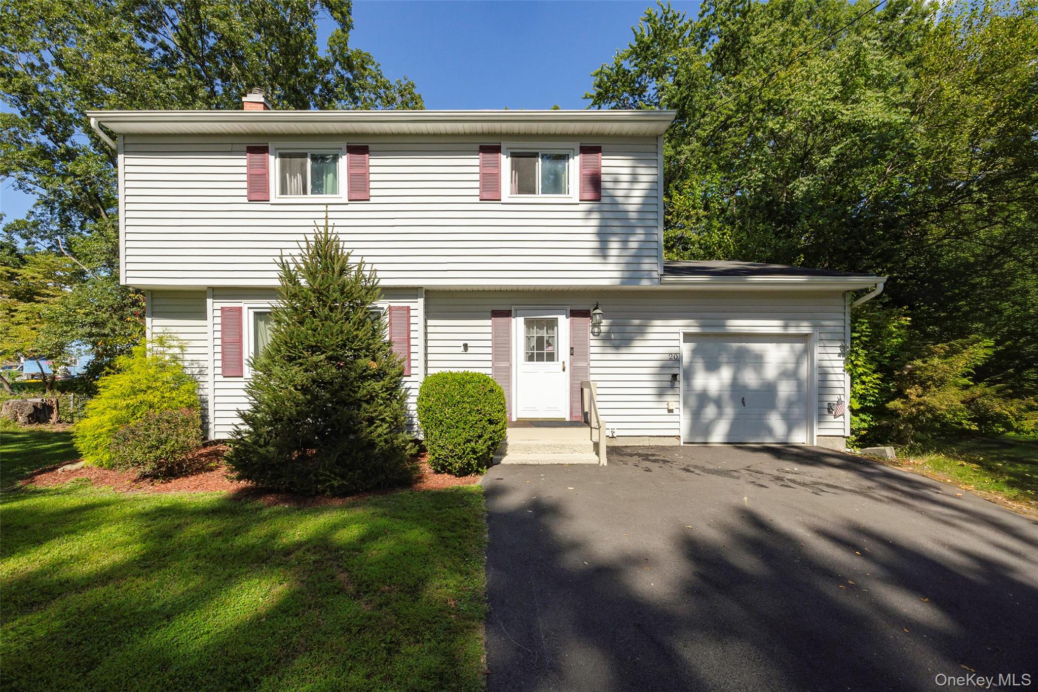 20 Jean Drive, Poughkeepsie, NY 12601