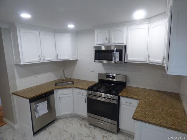 669 Wadleigh Avenue, West Hempstead, NY 11552