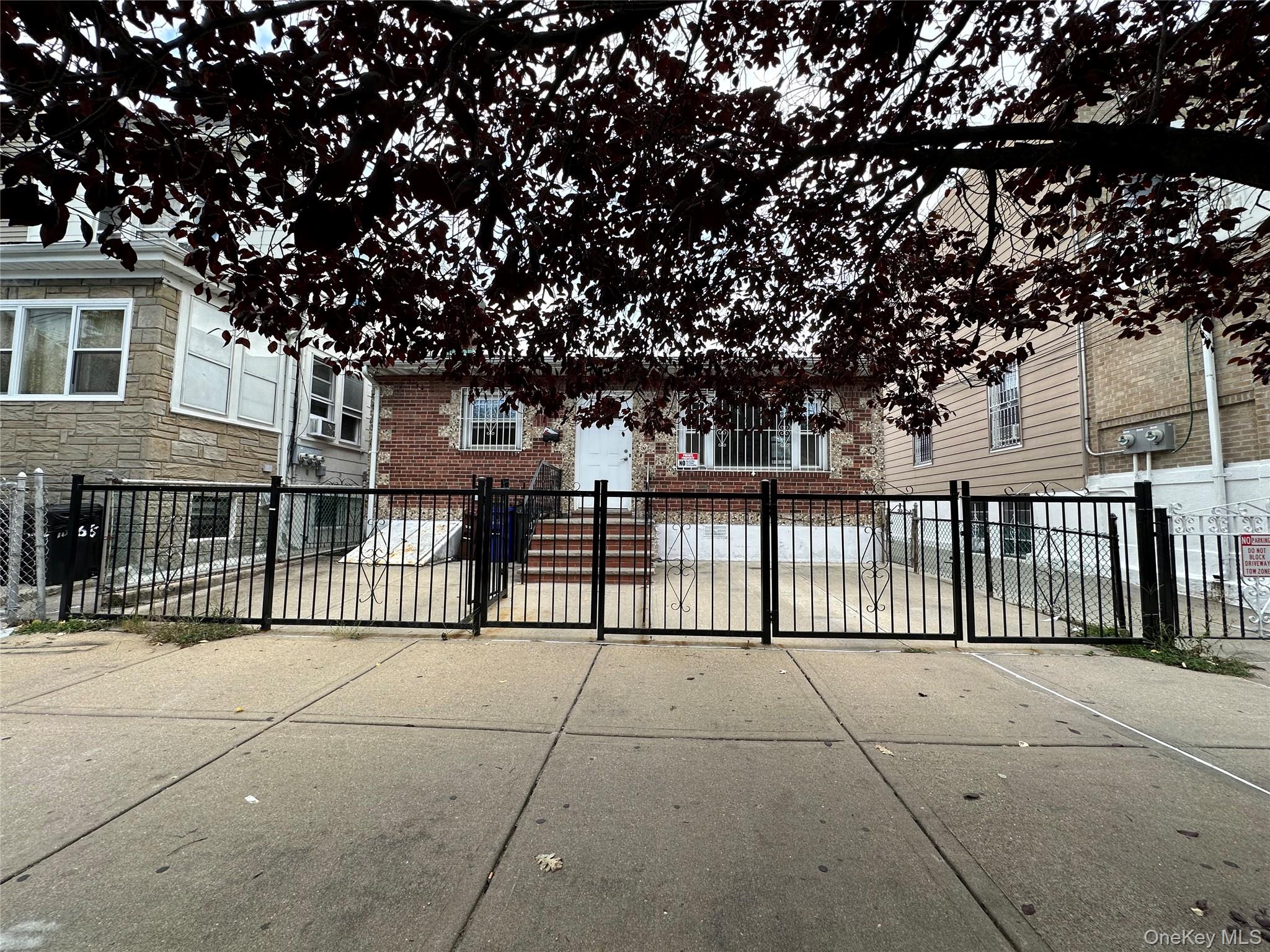10464 48th Avenue, Corona, NY 11368