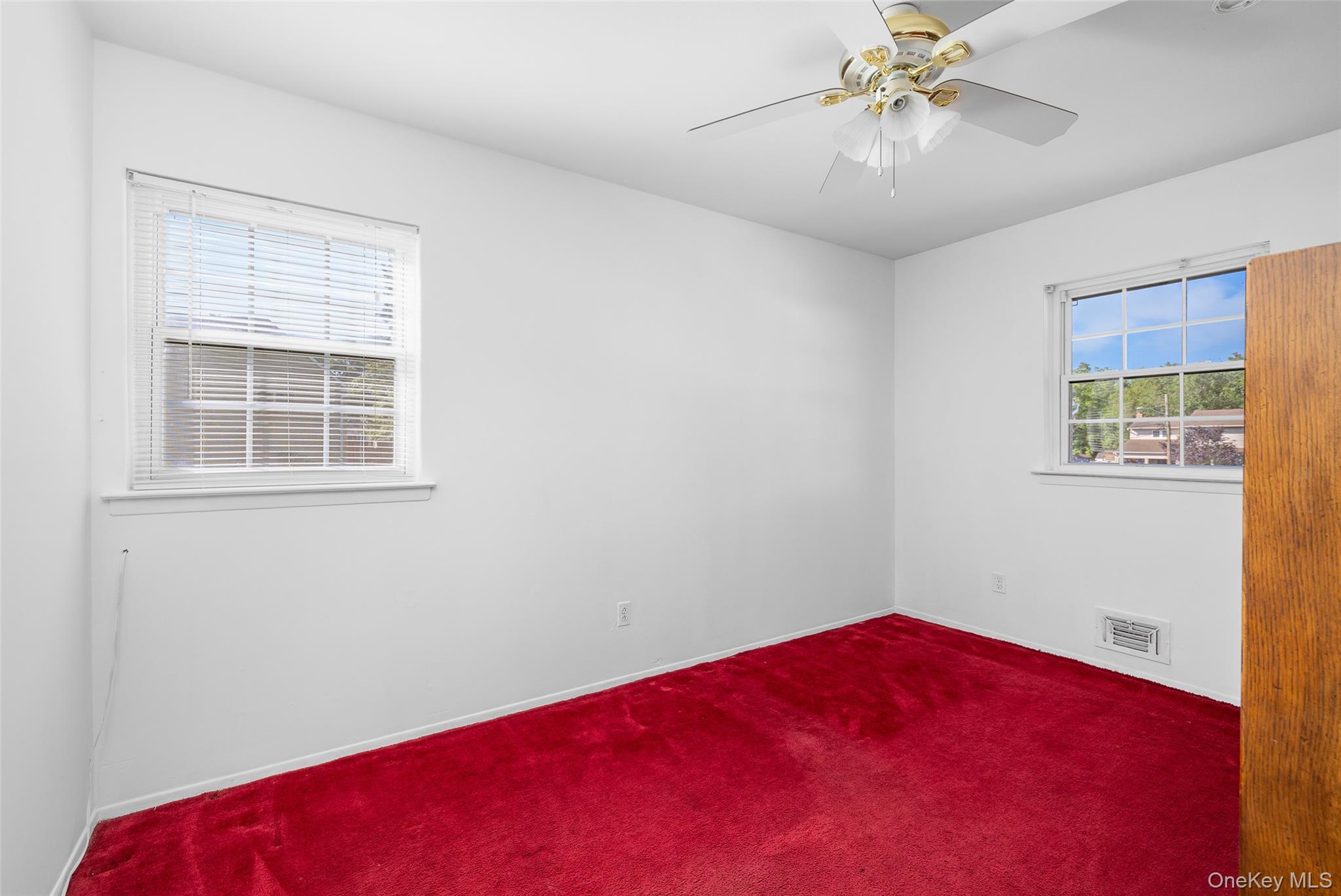 384 W 22nd Street, Deer Park, NY 11729