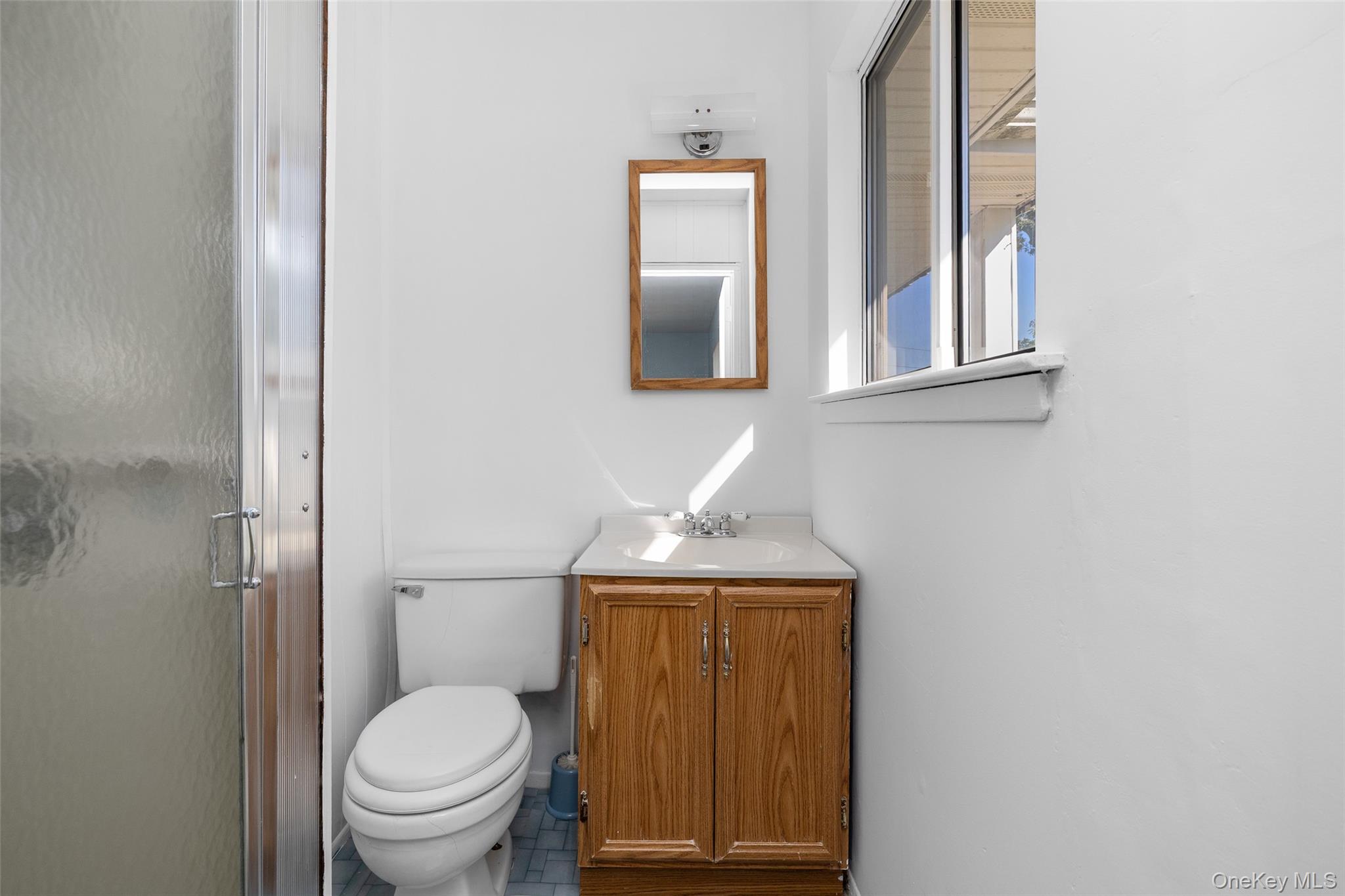 384 W 22nd Street, Deer Park, NY 11729