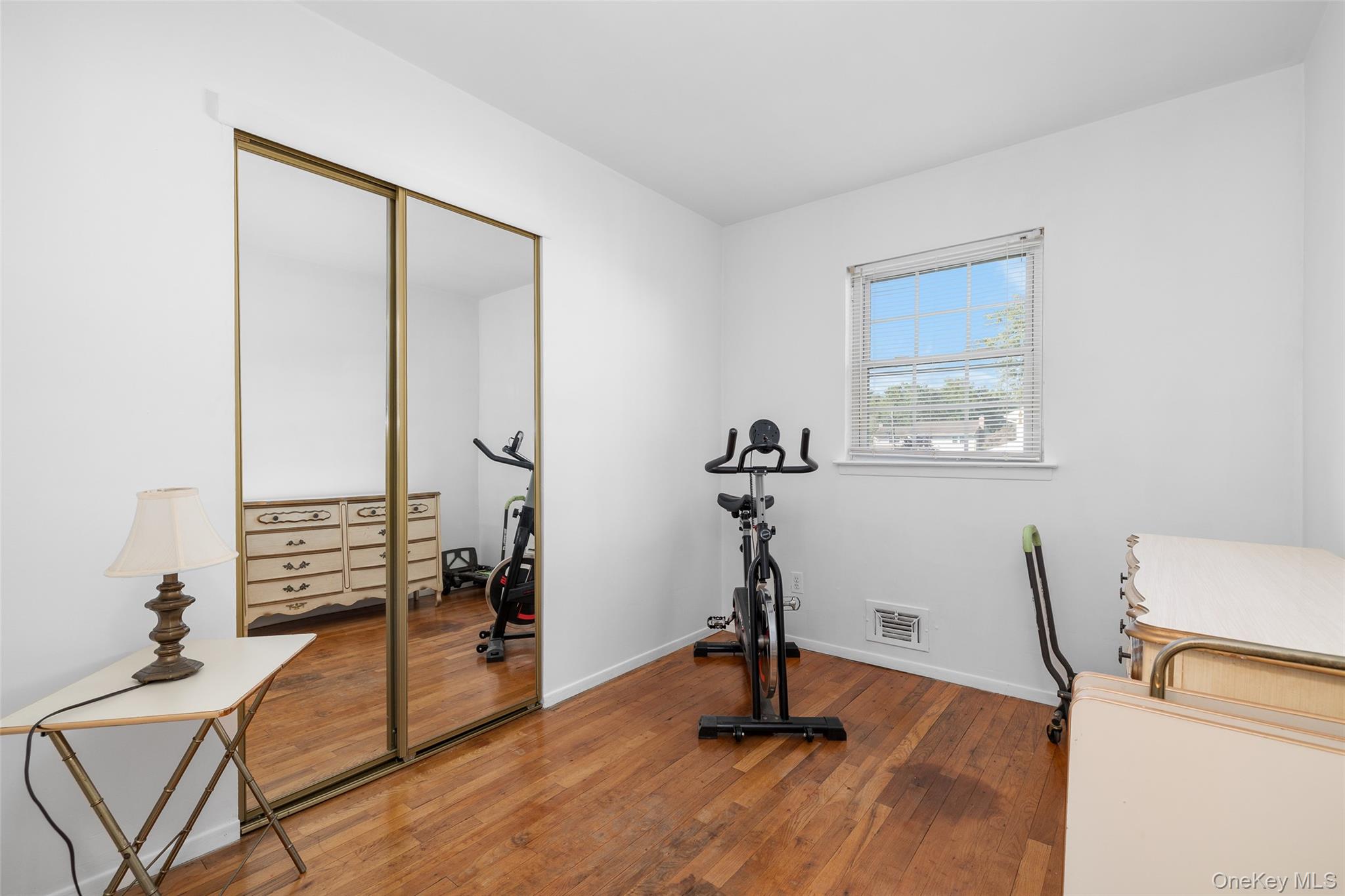 384 W 22nd Street, Deer Park, NY 11729