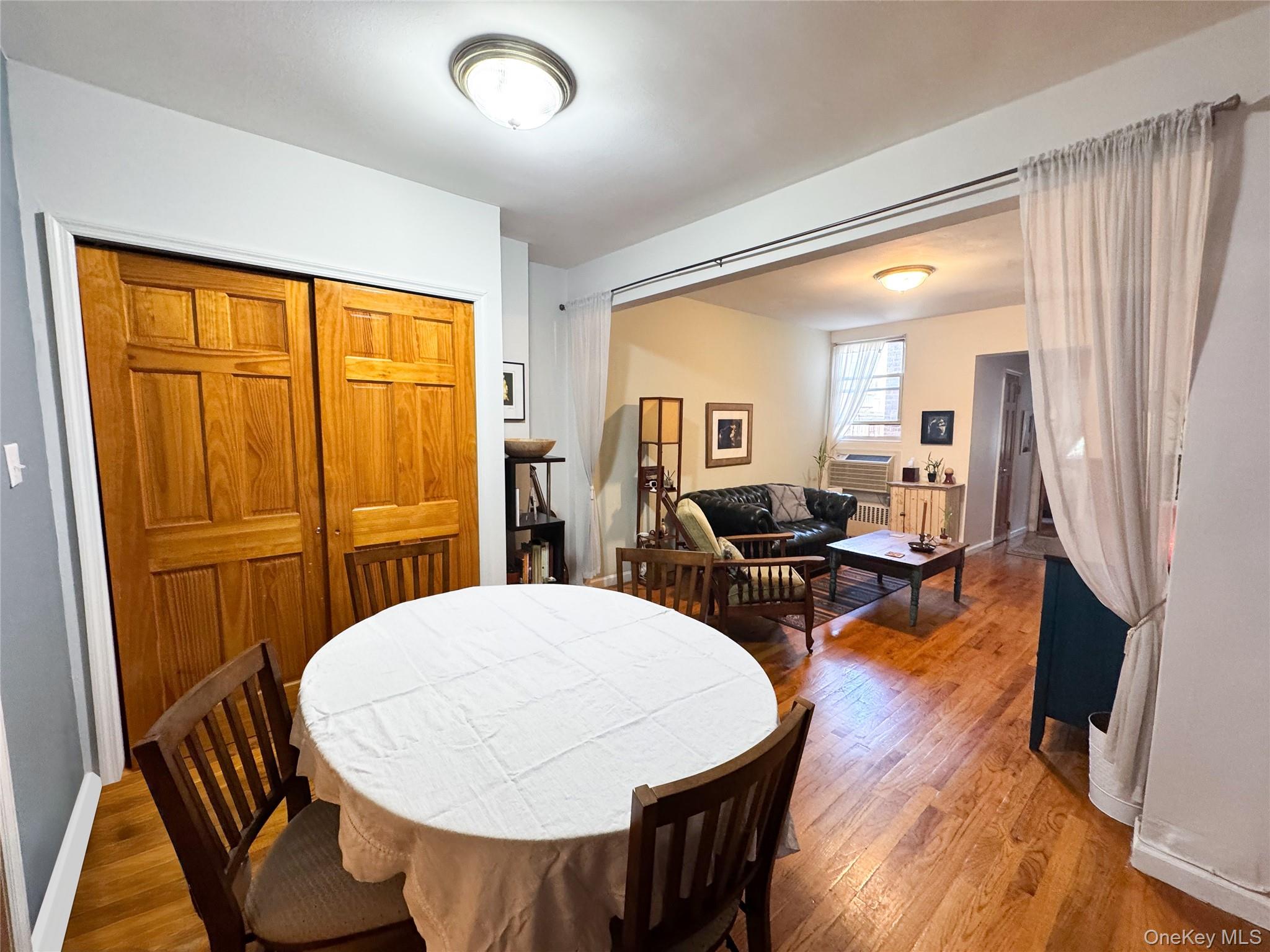 2809 Ditmars Boulevard, Astoria, NY 11105