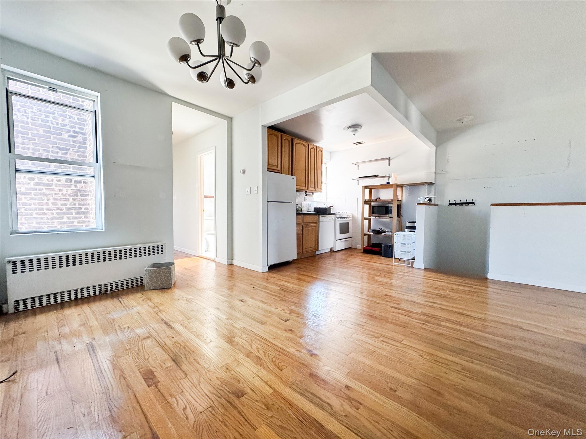 2809 Ditmars Boulevard, Astoria, NY 11105