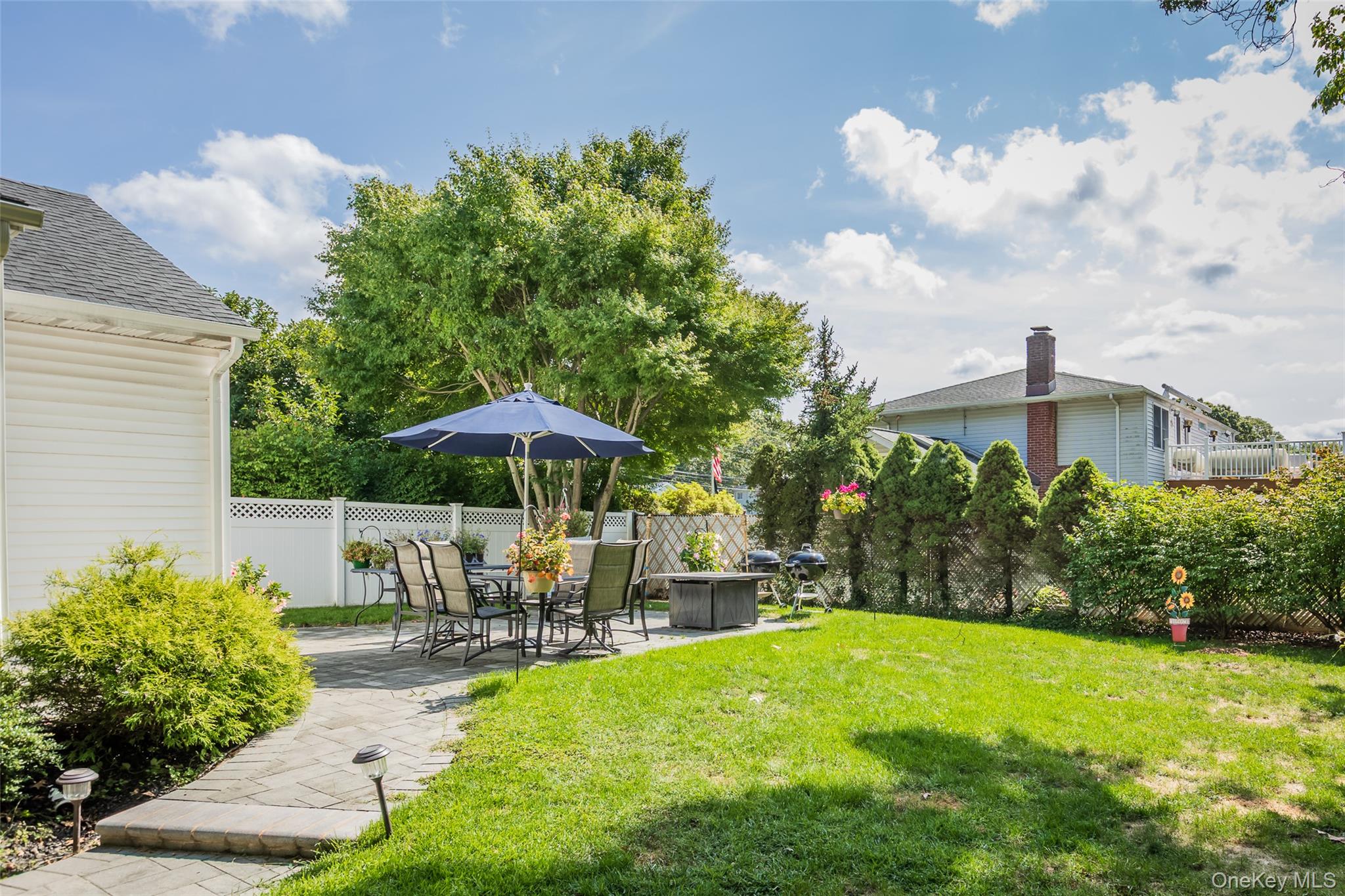 22 Washington Avenue, Port Jefferson Station, NY 11776