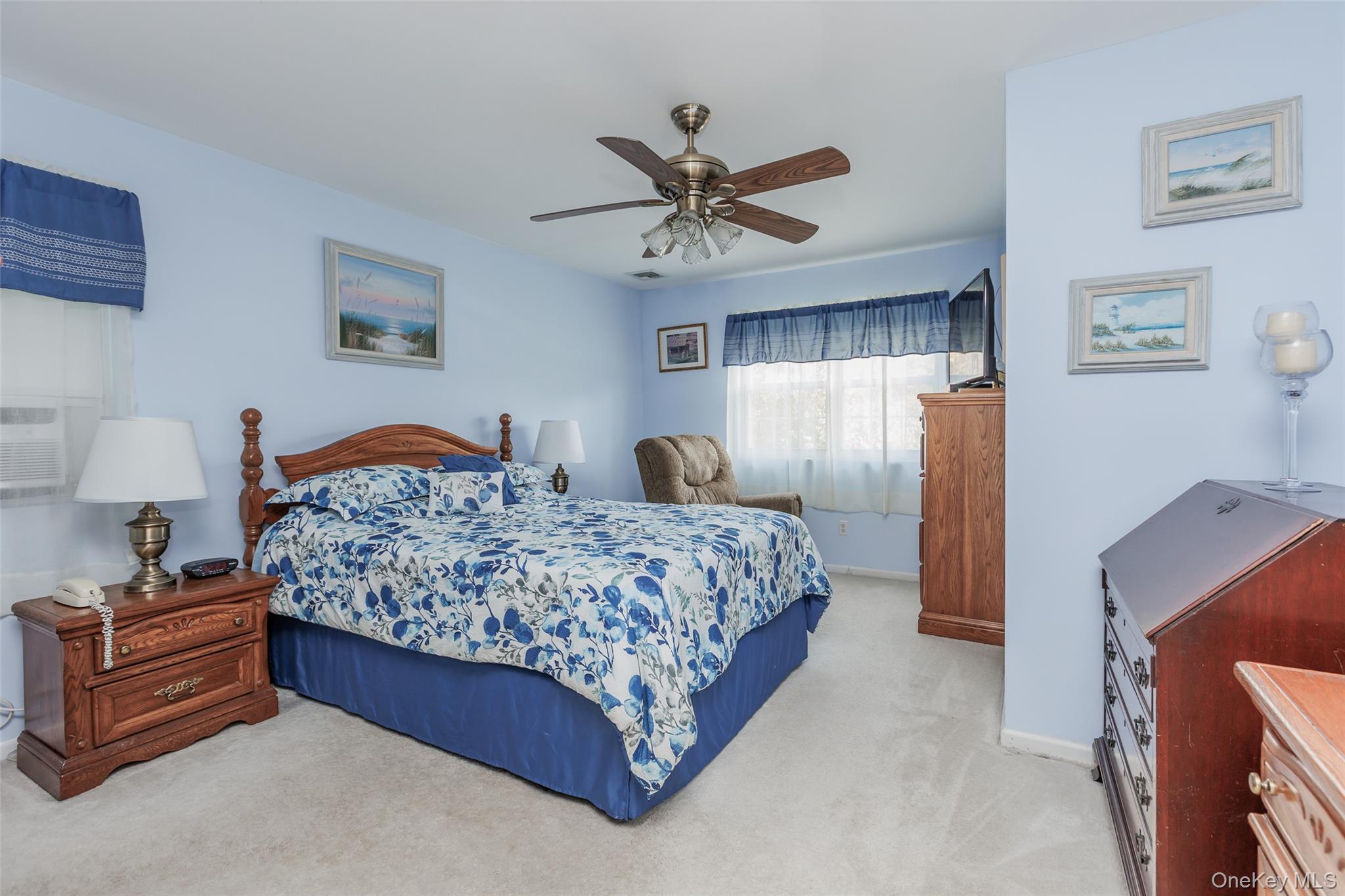 22 Washington Avenue, Port Jefferson Station, NY 11776