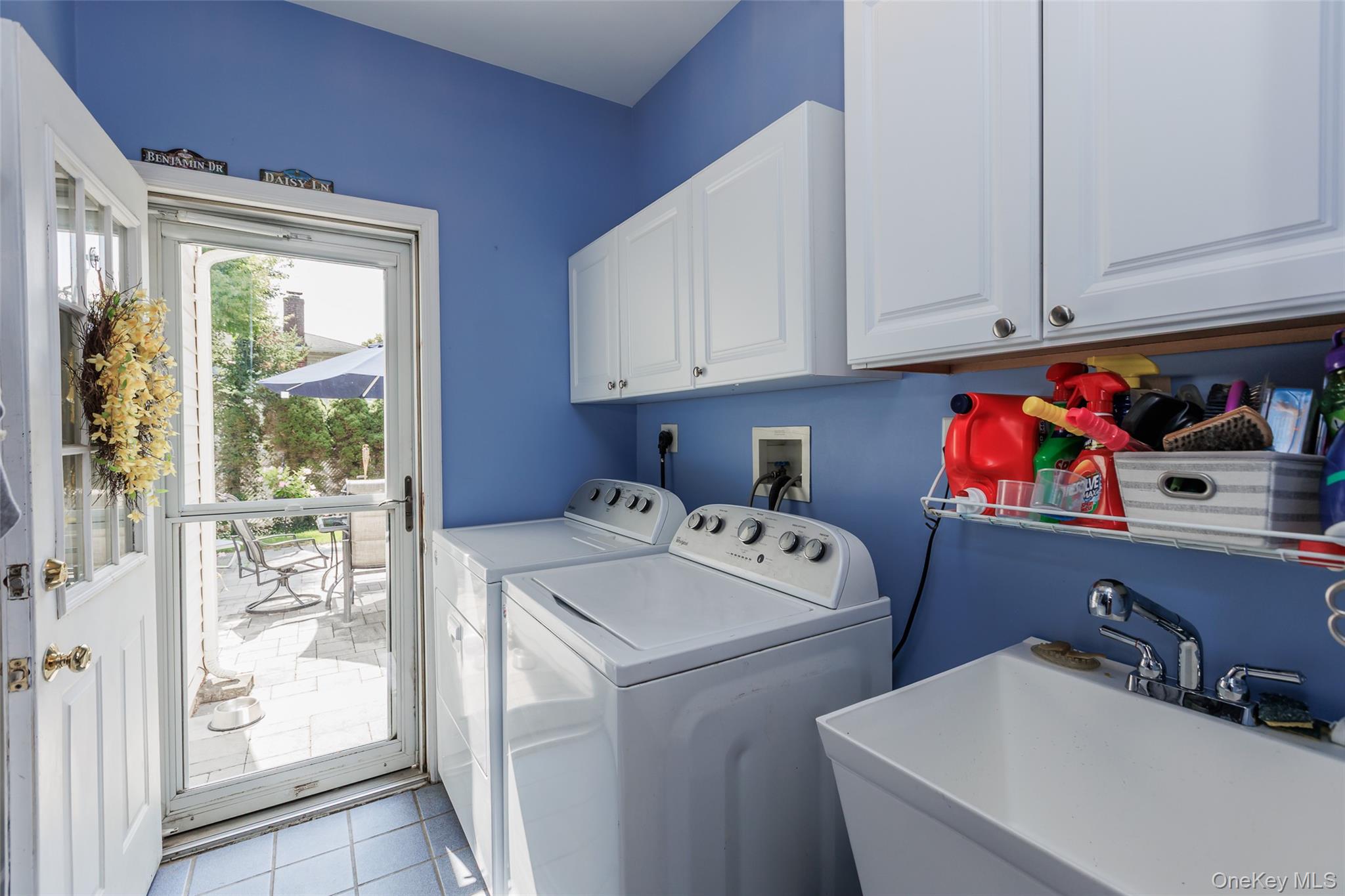 22 Washington Avenue, Port Jefferson Station, NY 11776