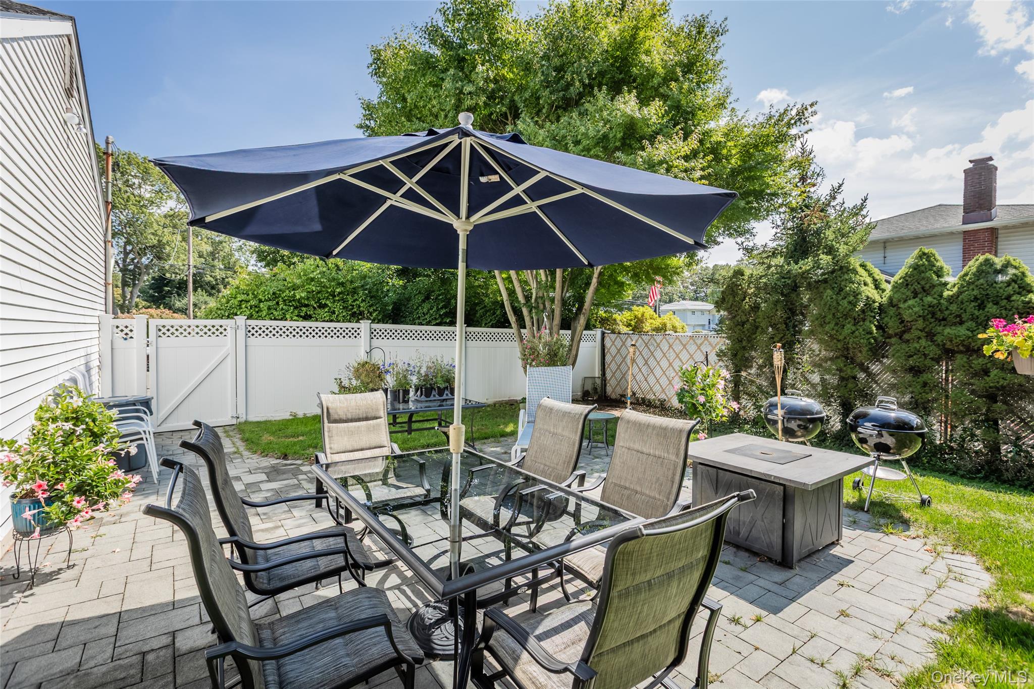 22 Washington Avenue, Port Jefferson Station, NY 11776