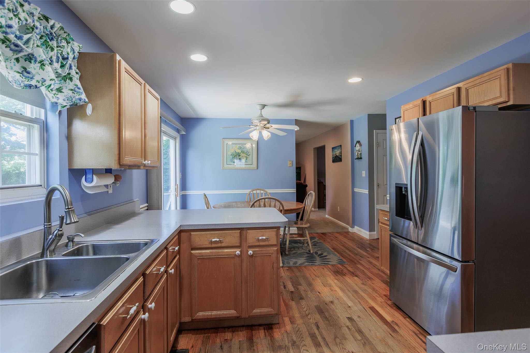 22 Washington Avenue, Port Jefferson Station, NY 11776