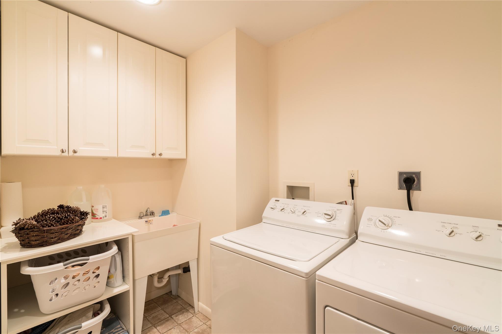 59 Edgehill Drive, Wappingers Falls, NY 12590