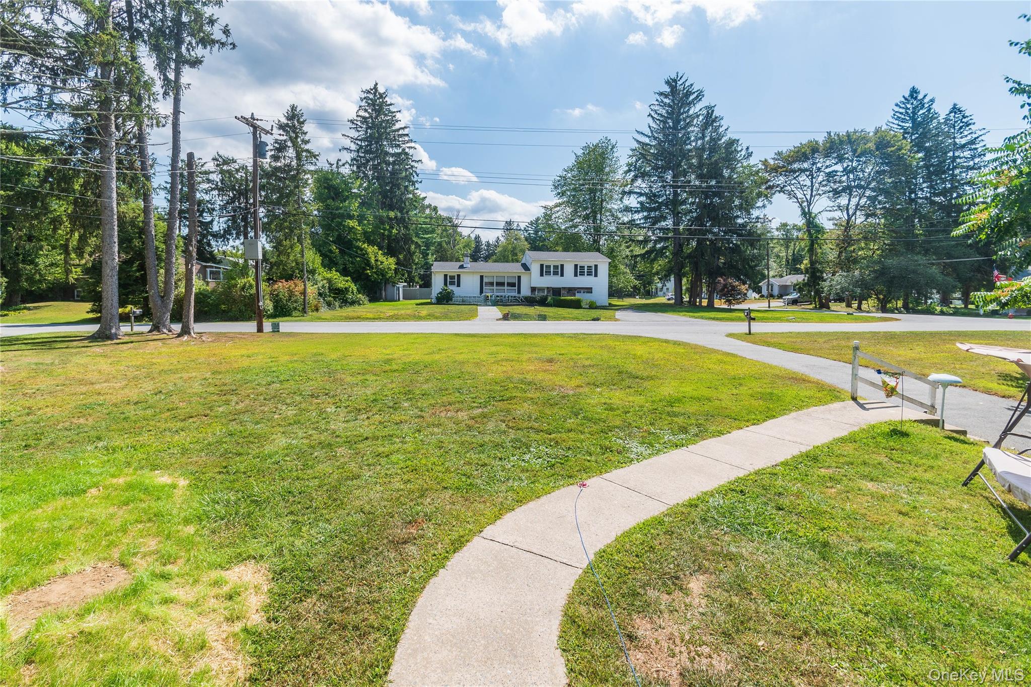 31 Lawrence Road, Hyde Park, NY 12538