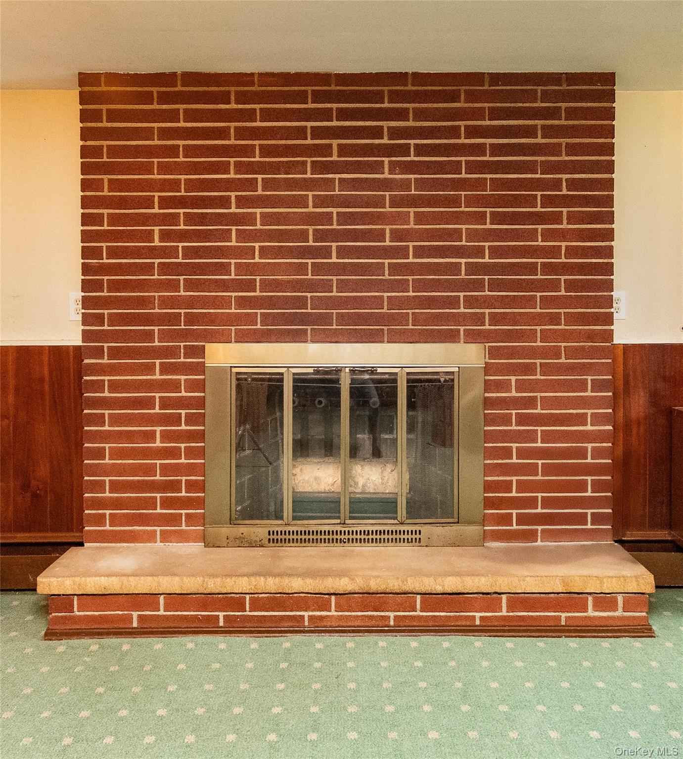 31 Lawrence Road, Hyde Park, NY 12538