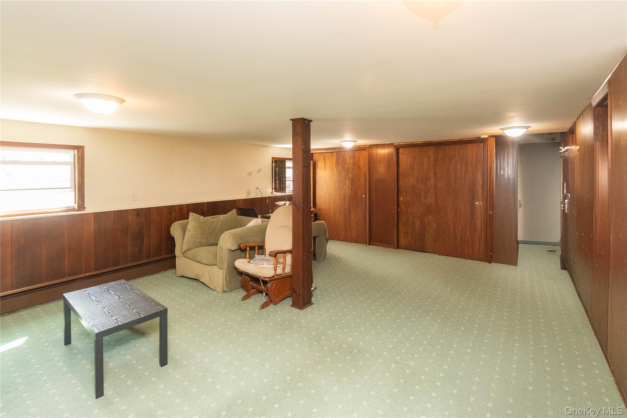 31 Lawrence Road, Hyde Park, NY 12538