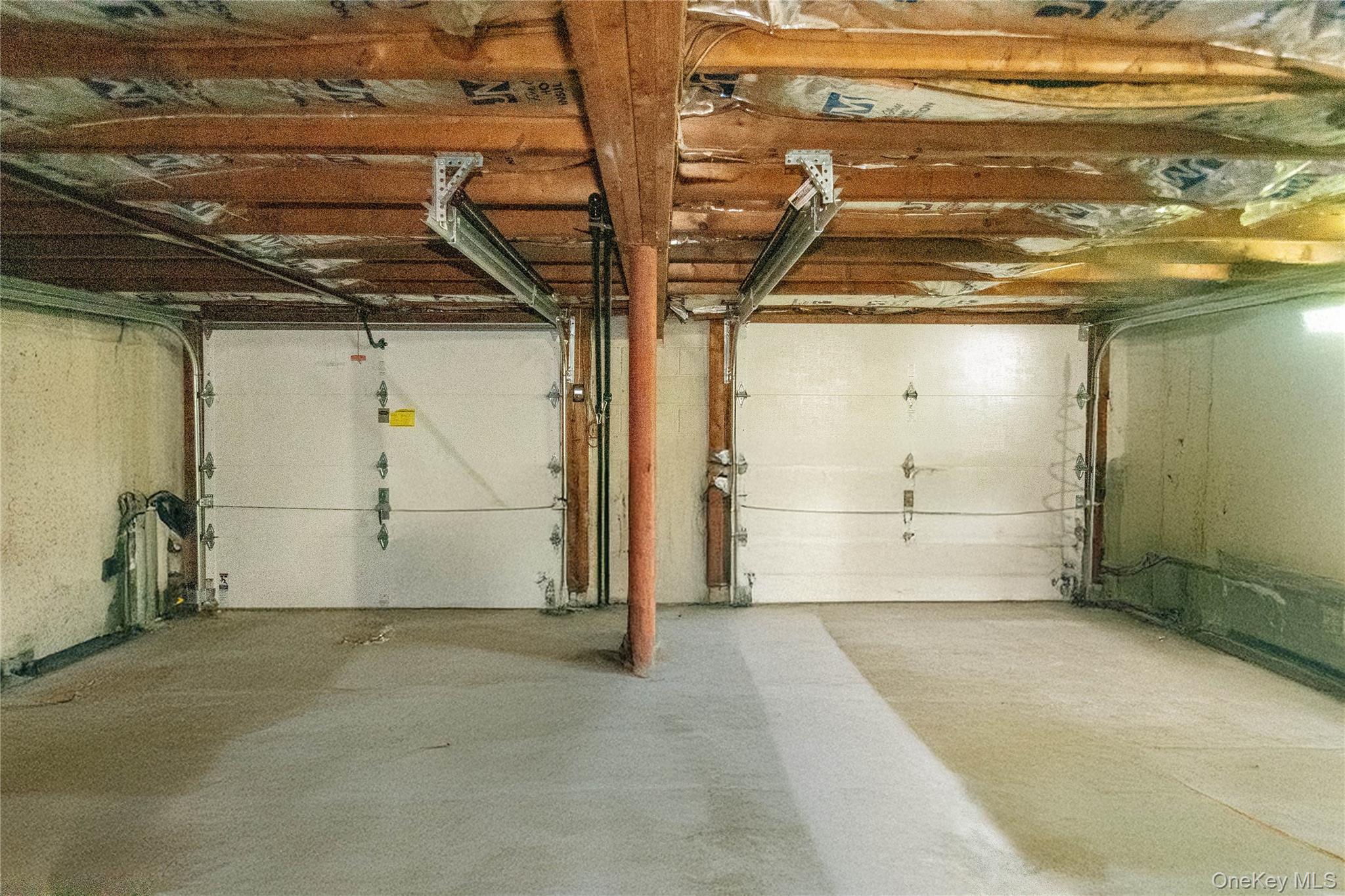 31 Lawrence Road, Hyde Park, NY 12538