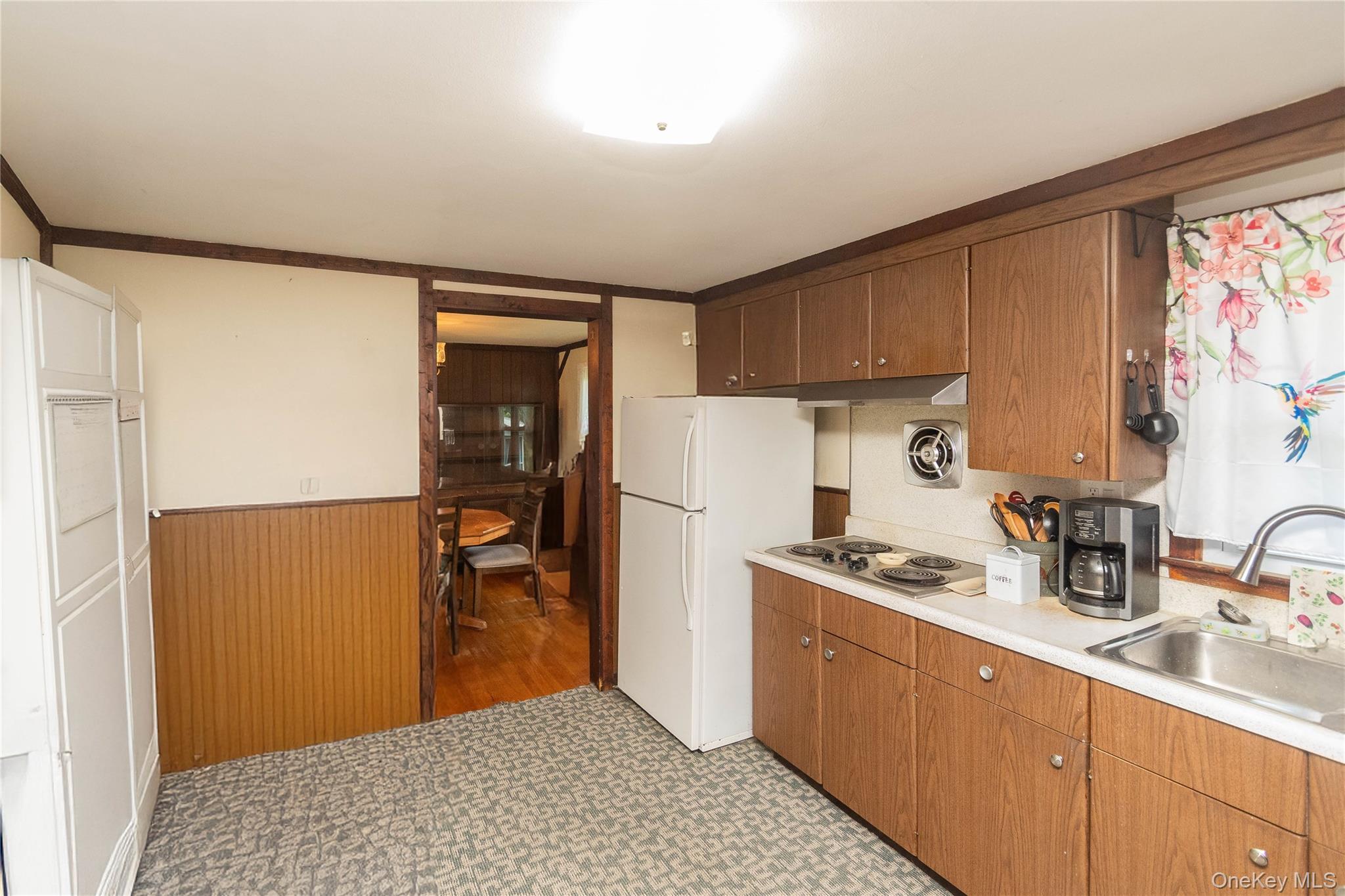 31 Lawrence Road, Hyde Park, NY 12538