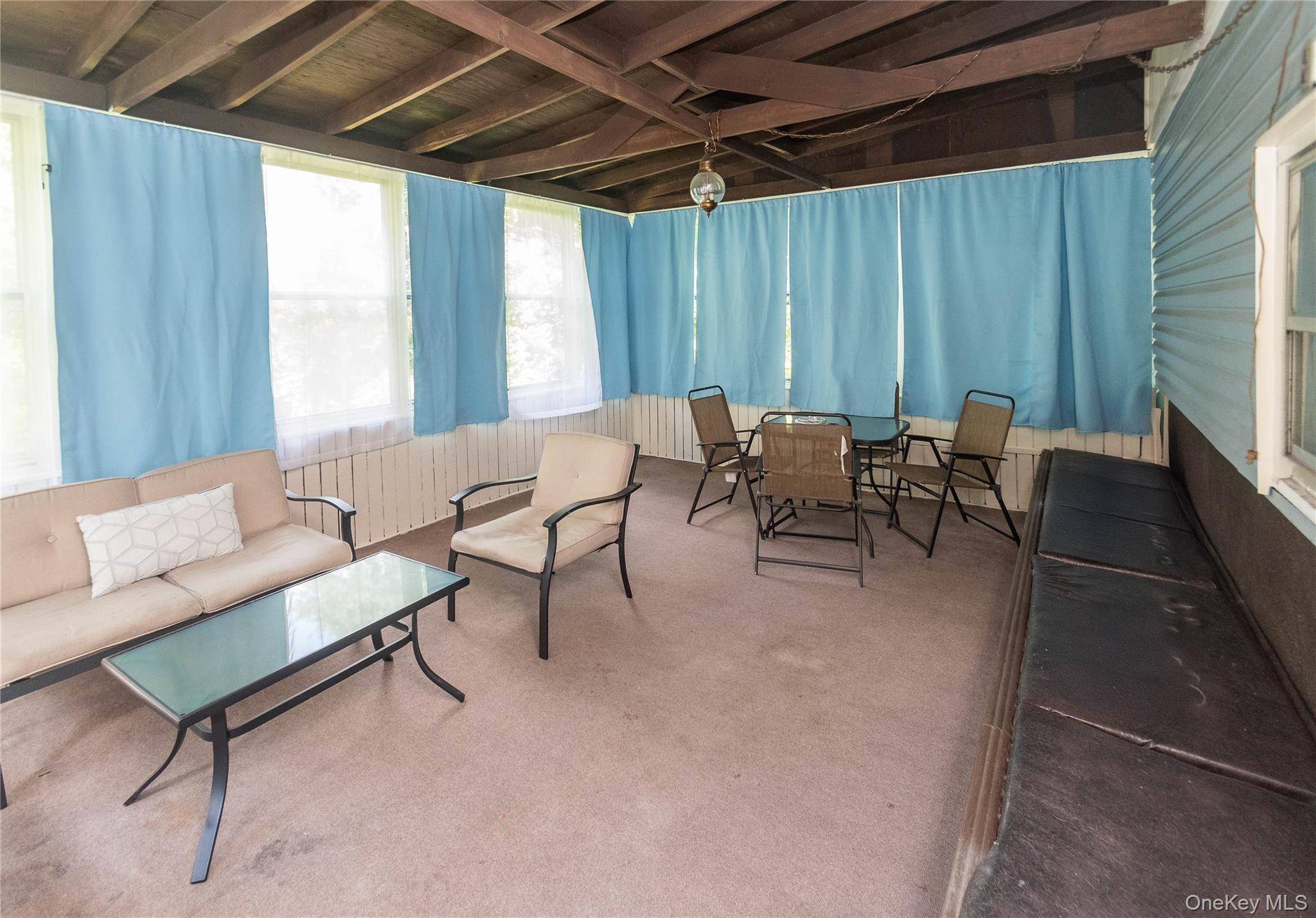 31 Lawrence Road, Hyde Park, NY 12538