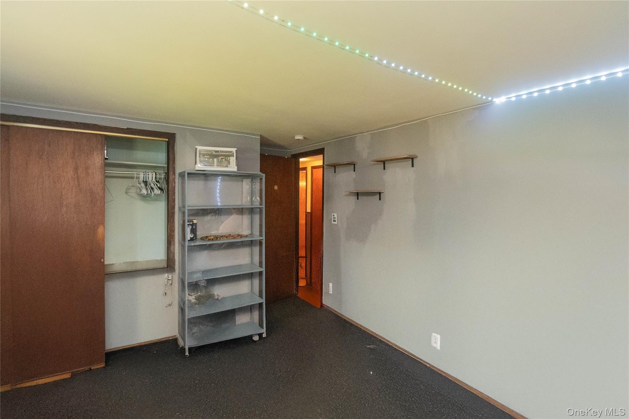 31 Lawrence Road, Hyde Park, NY 12538