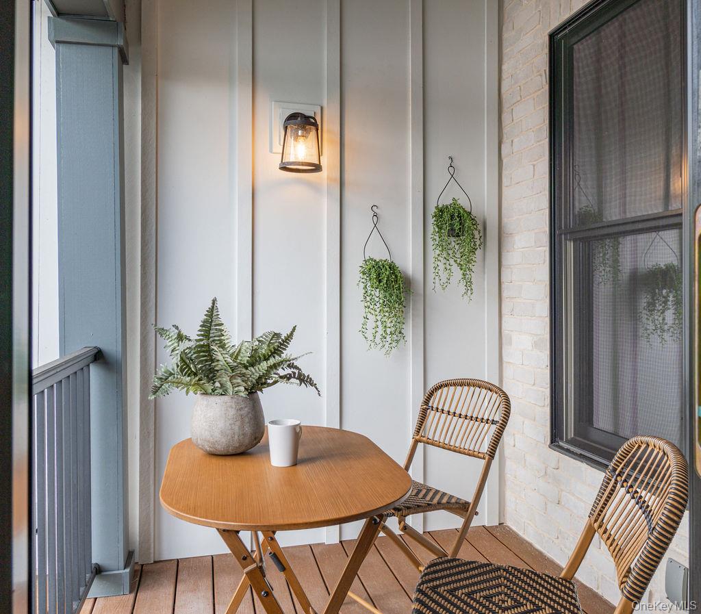 2 icehouse Drive, Saugerties, NY 12477