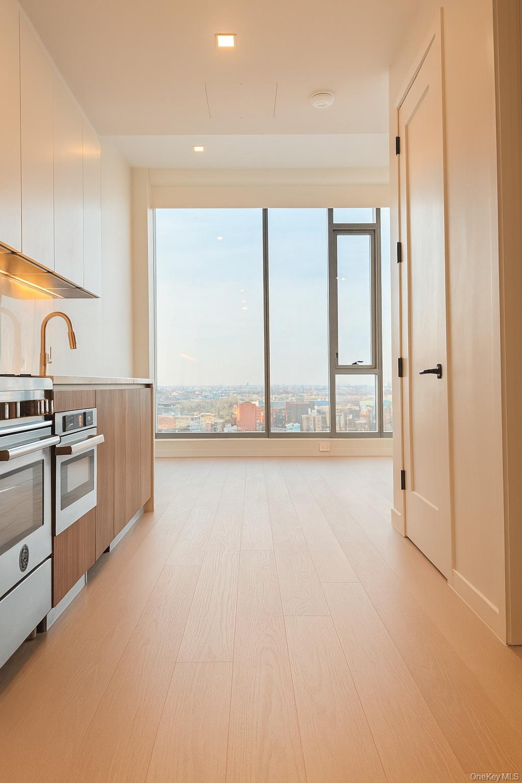 35-32 Leavitt St # PhK, Flushing, NY 11354