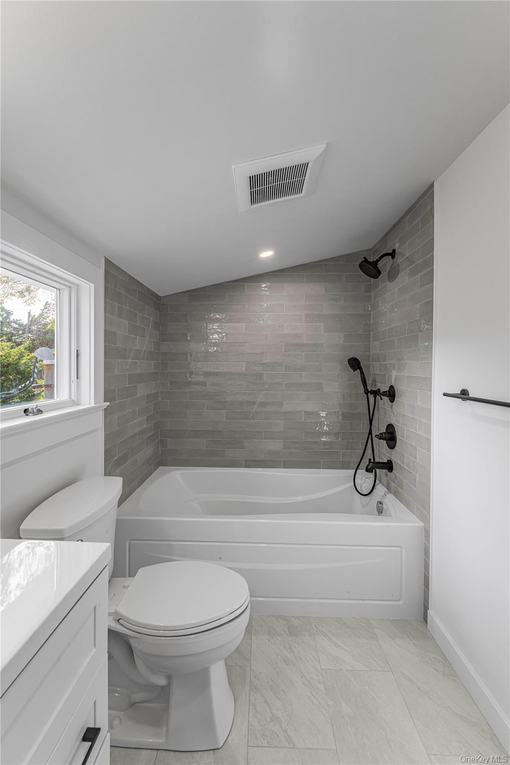 2435 Cedar Lane, East Marion, NY 11939