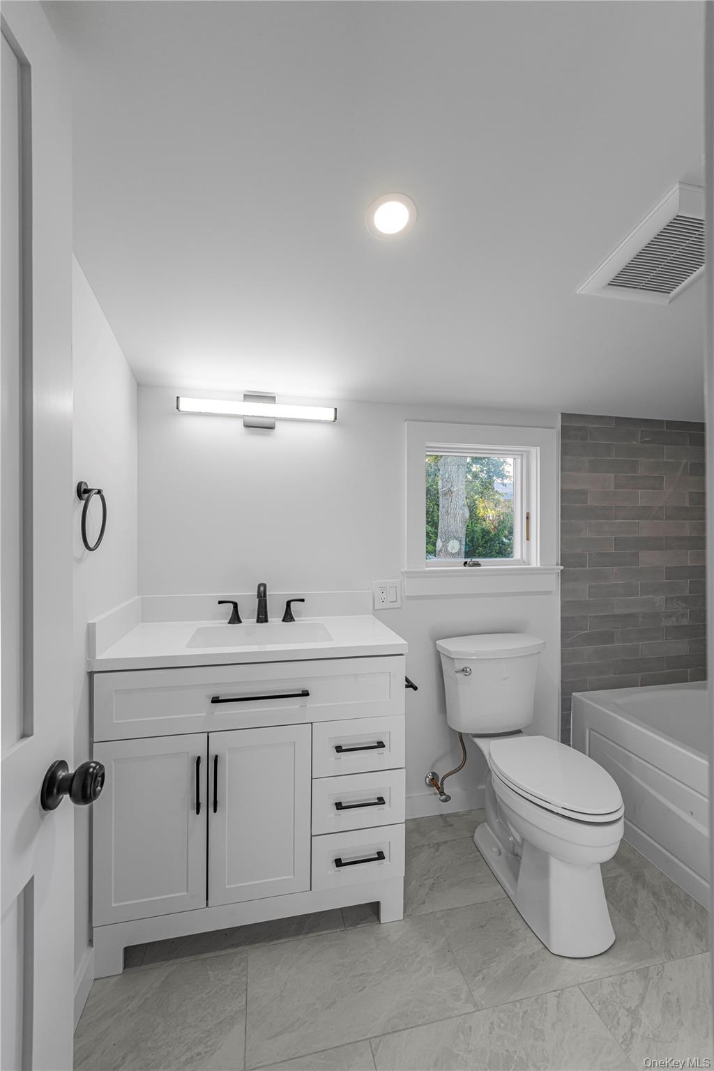 2435 Cedar Lane, East Marion, NY 11939