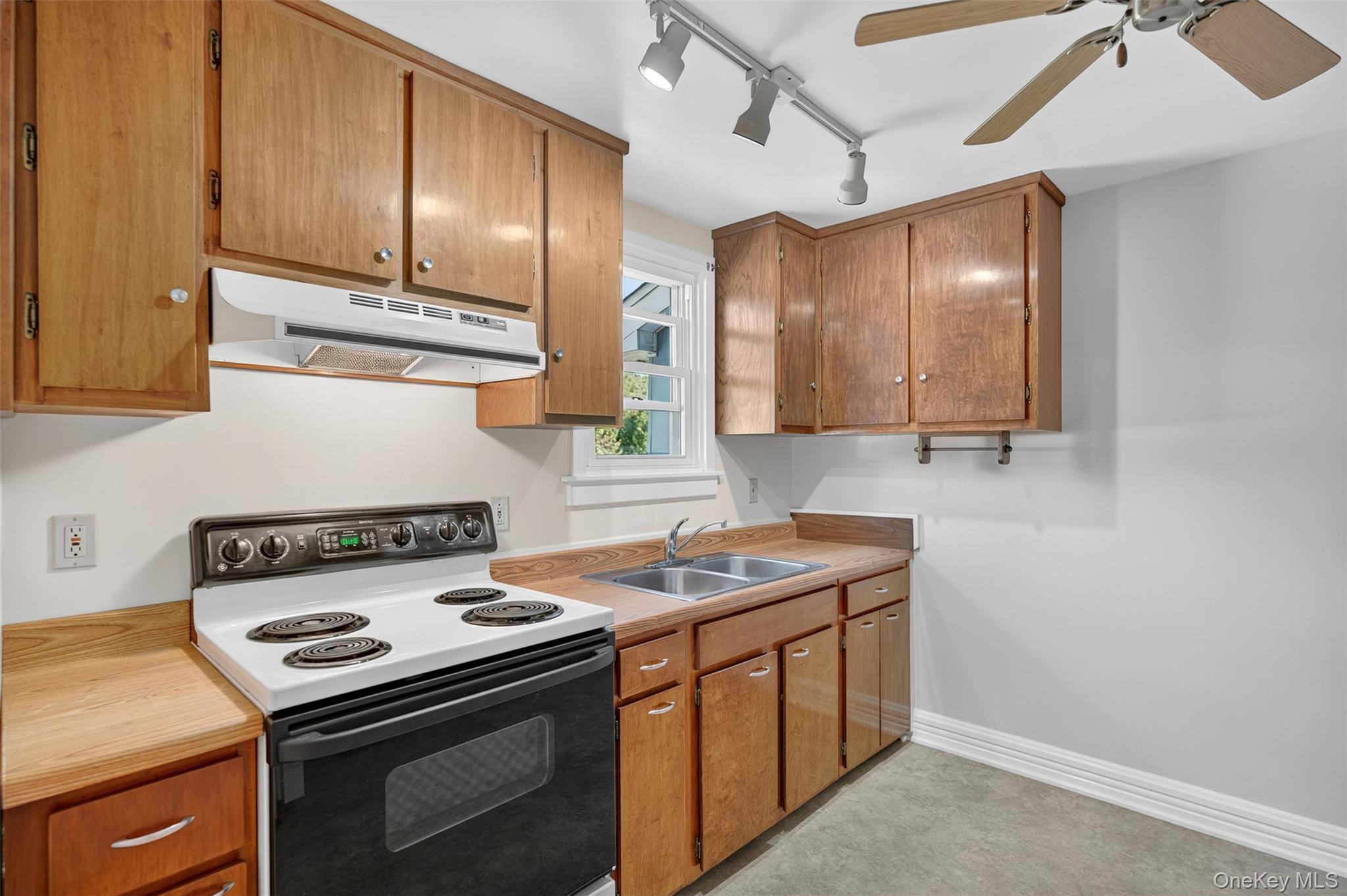 51 Mulberry Street, Rhinebeck, NY 12572