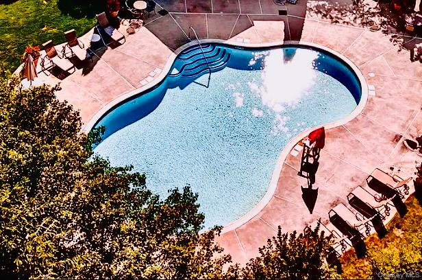 19 Turnberry Court, Monroe, NY 10950